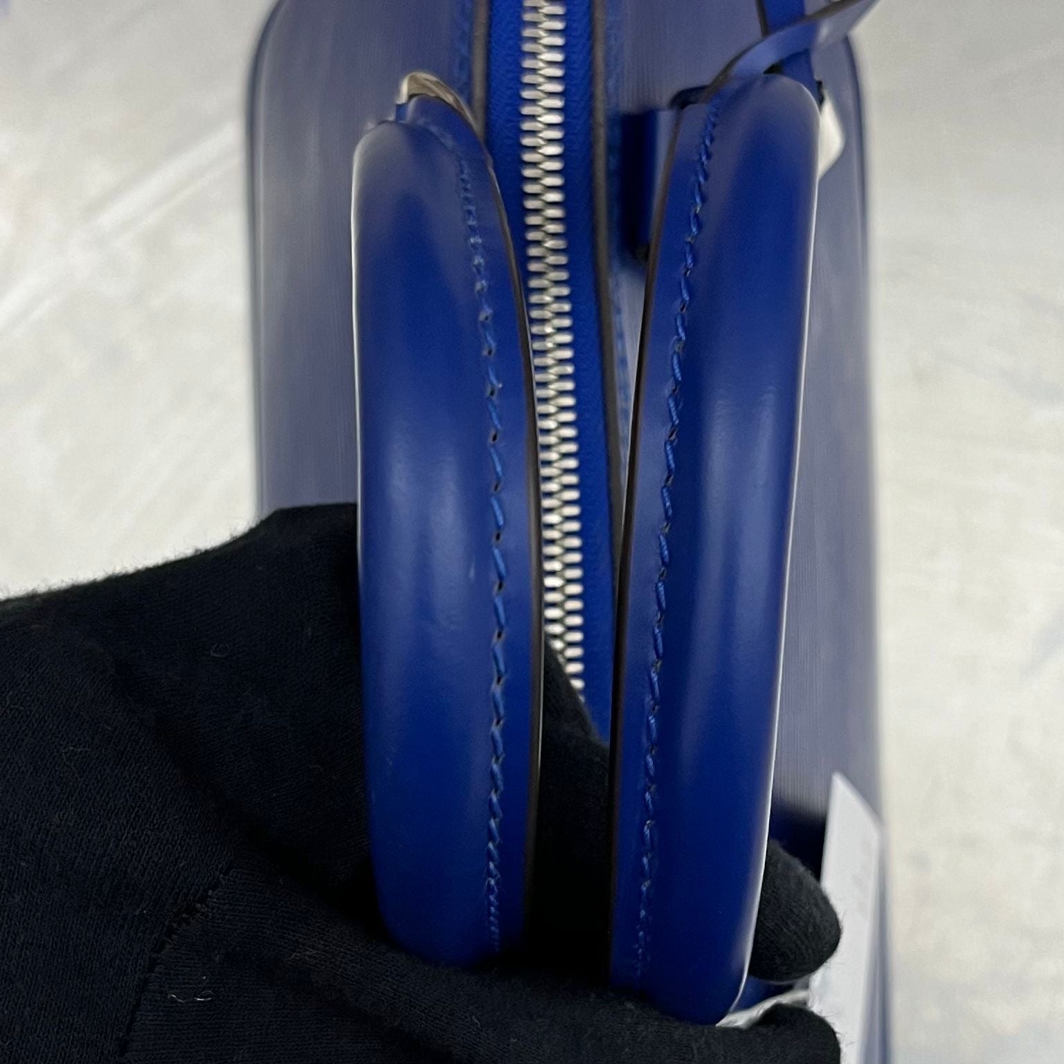 Louis Vuitton Alma PM Epi