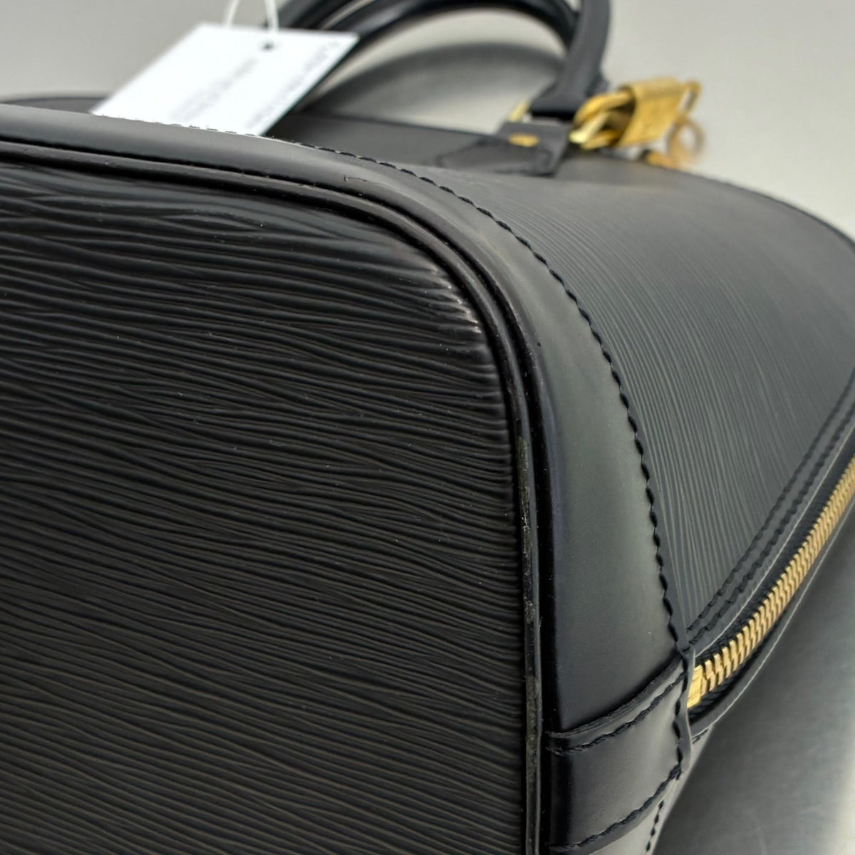 Louis Vuitton Alma PM Epi