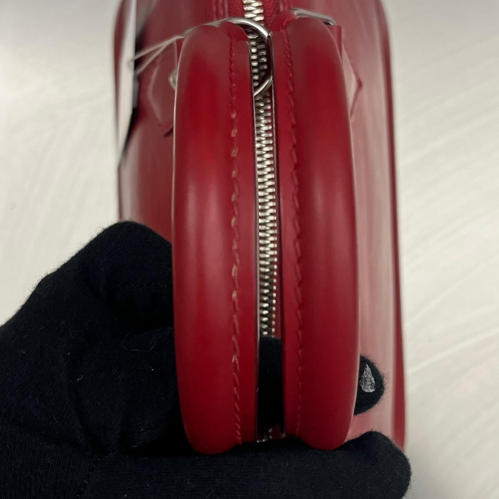 Louis Vuitton Alma PM Epi