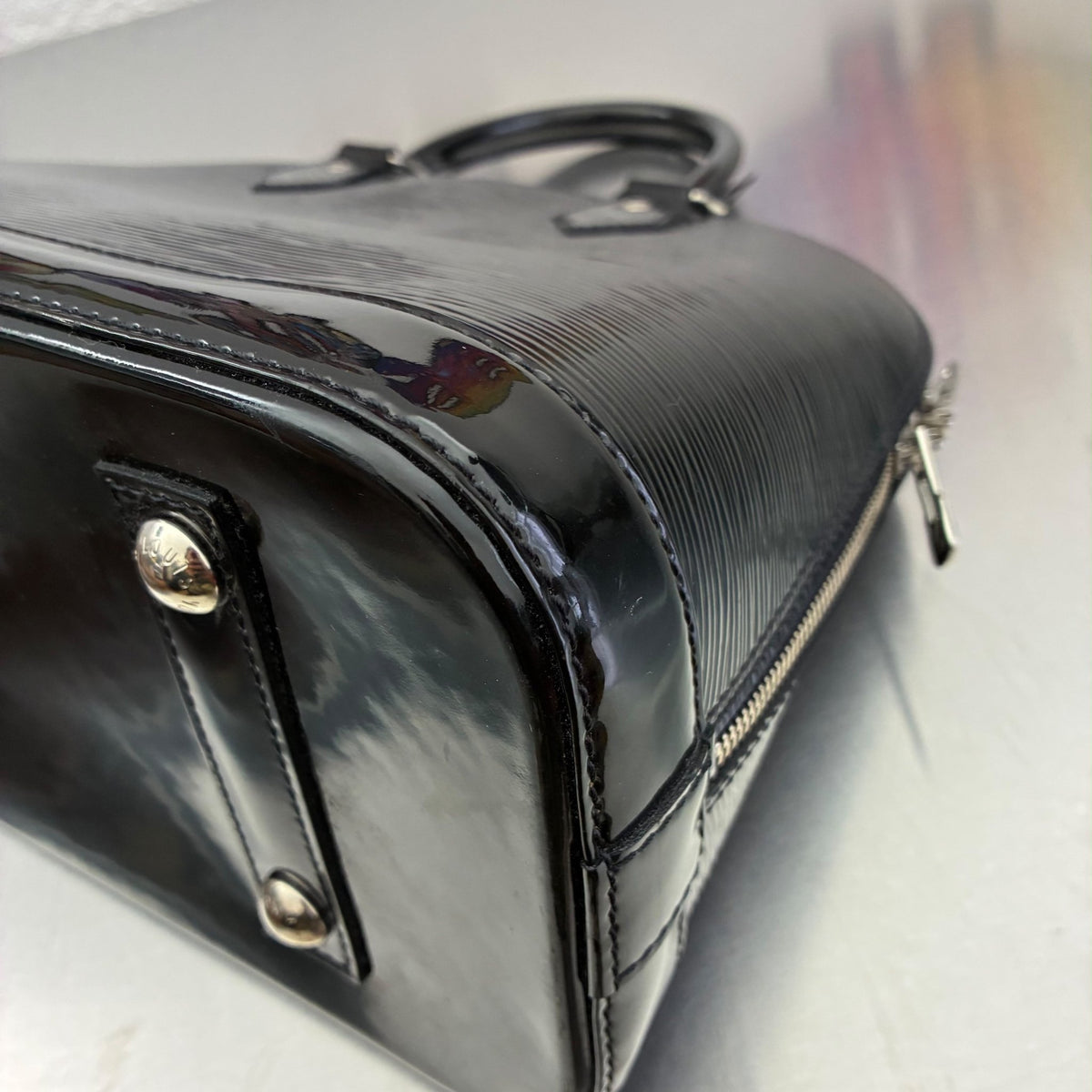 Louis Vuitton Alma PM Epi Nior Electric