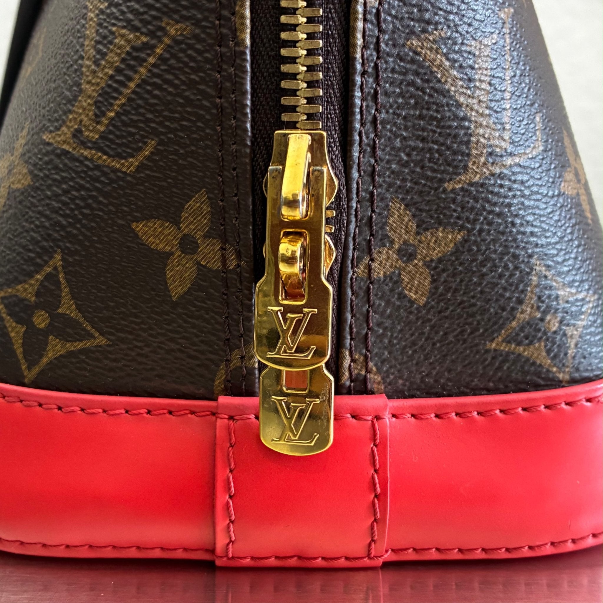 Louis Vuitton Alma PM Totem Monogam