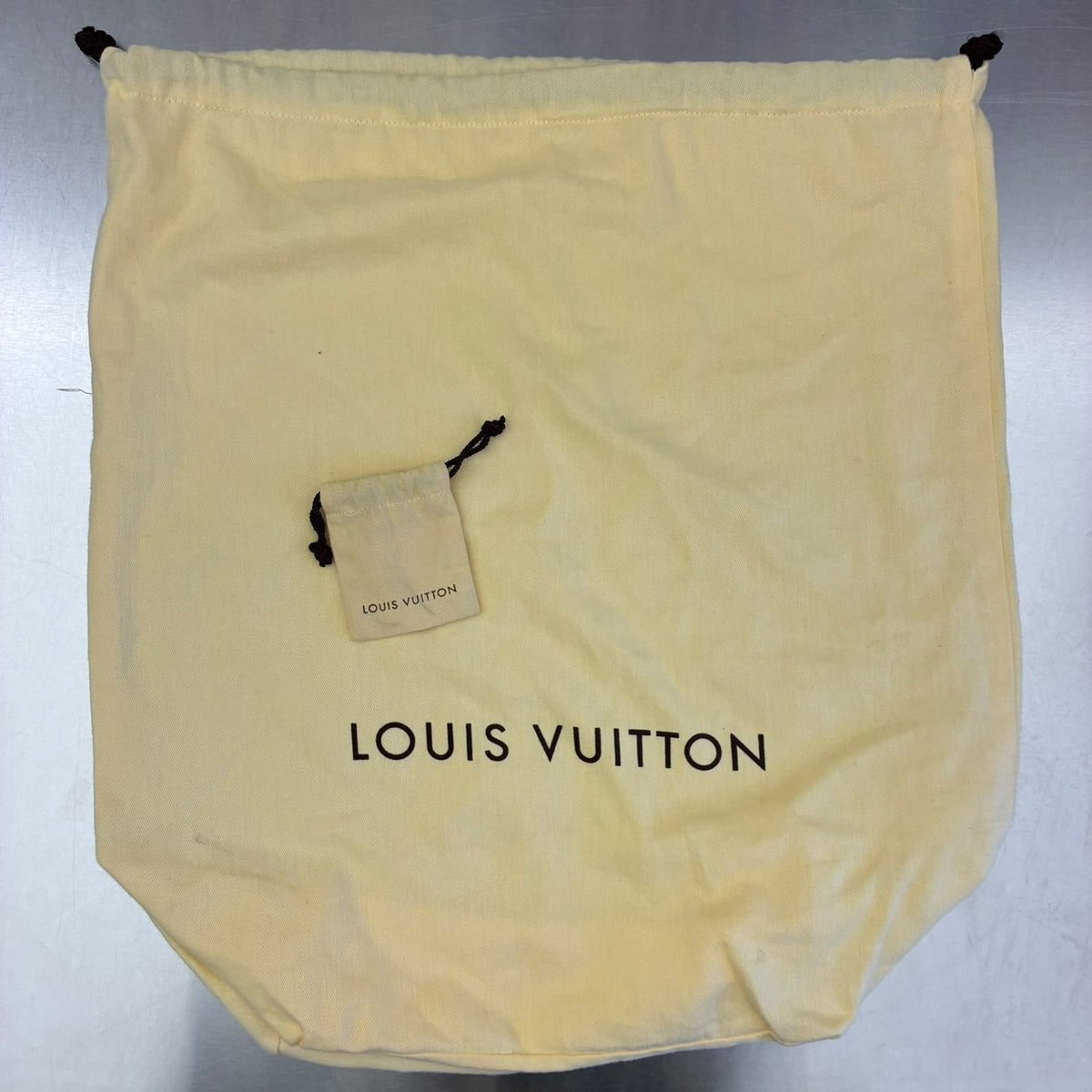 Louis Vuitton Alma PM Vernis