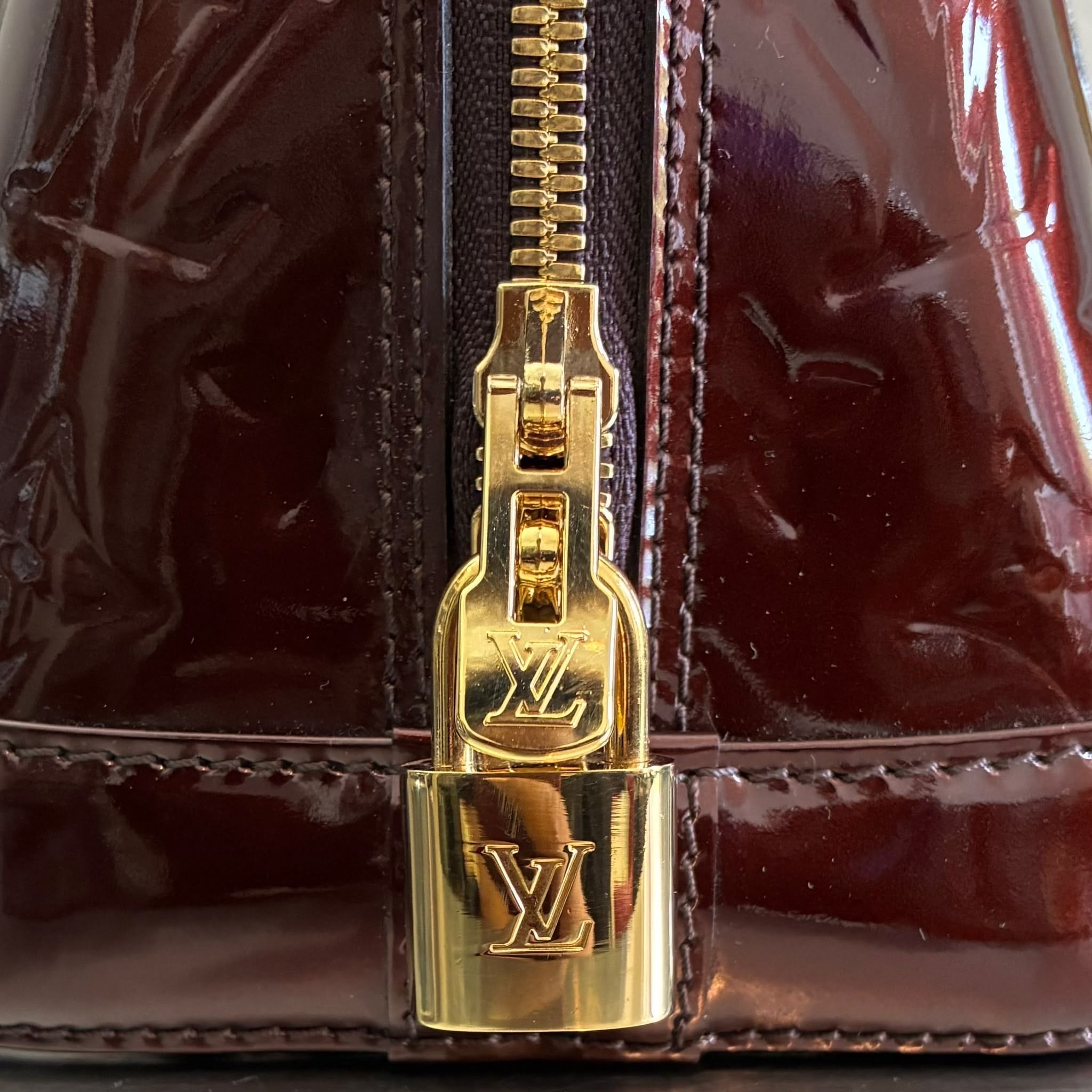 Louis Vuitton Alma PM Vernis