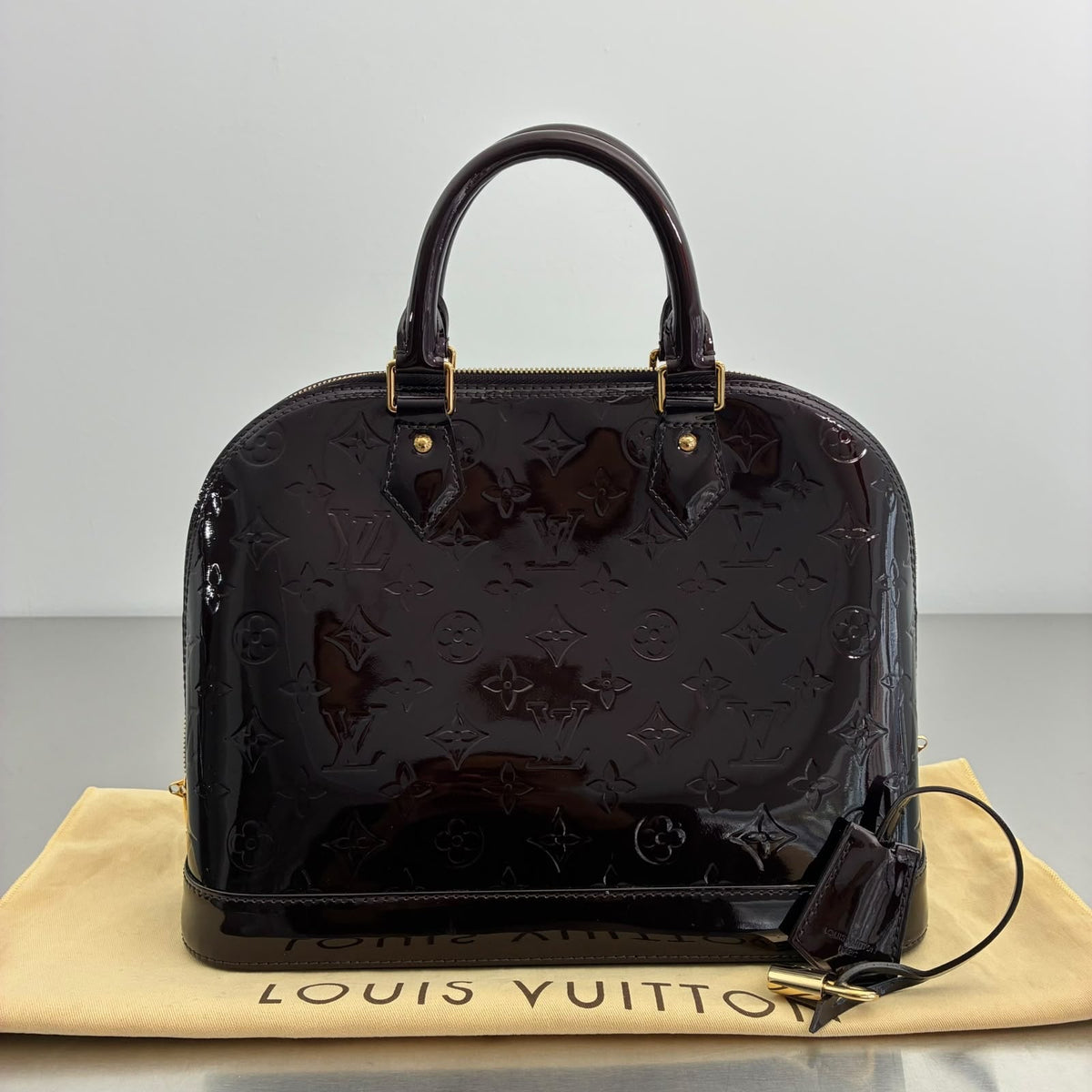 Louis Vuitton Alma PM Vernis