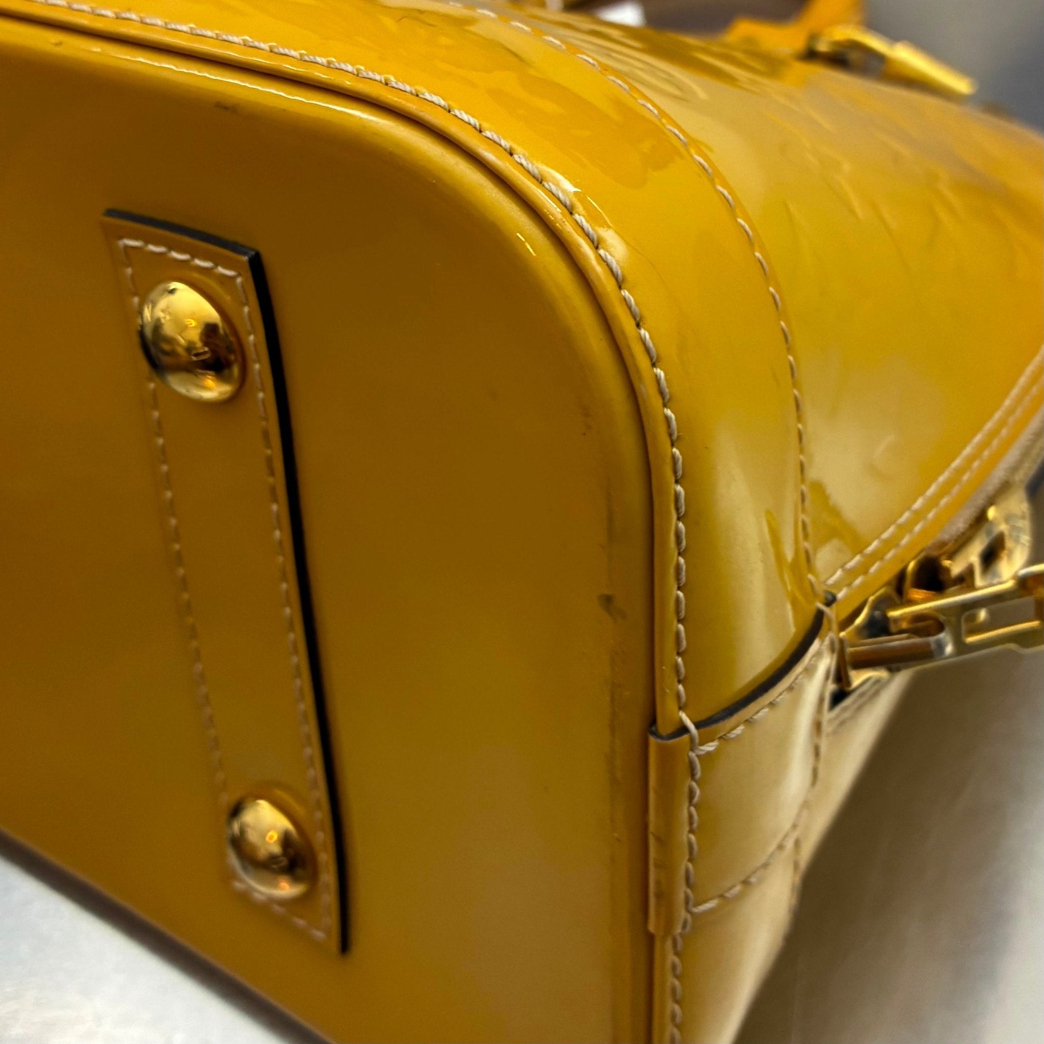 Louis Vuitton Alma PM Vernis