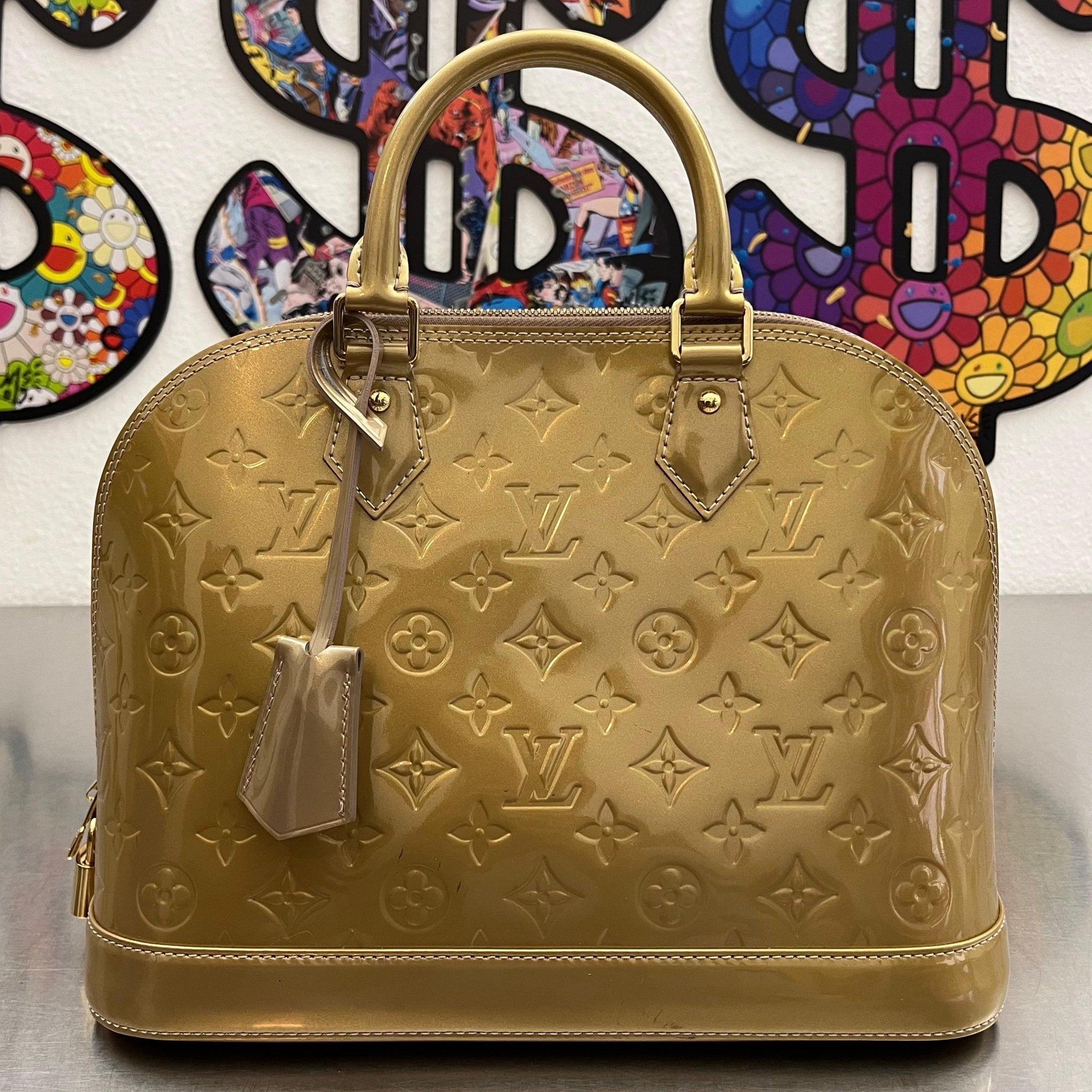 Louis Vuitton Alma PM Vernis Gold