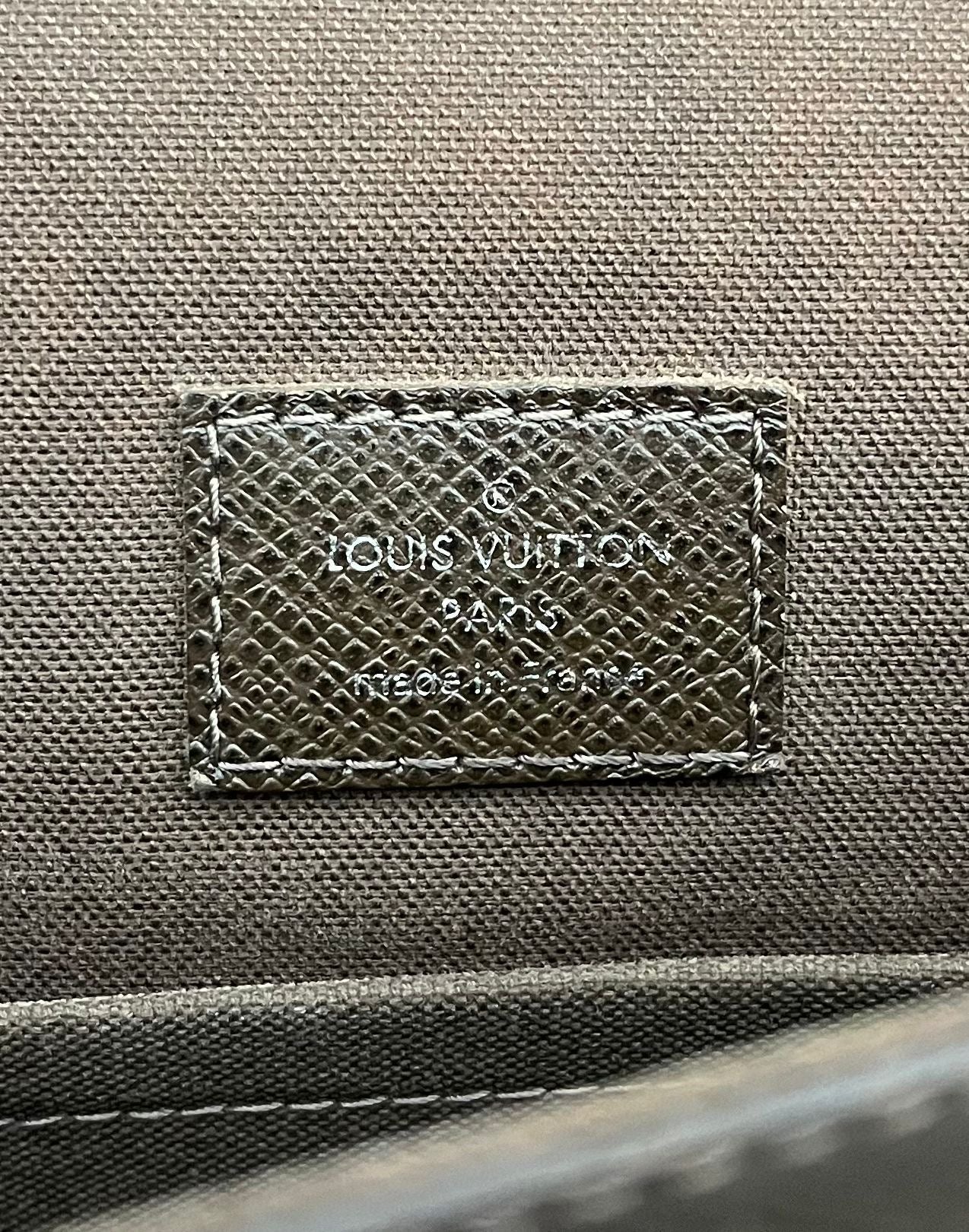 Louis Vuitton Andrei Taiga Messenger