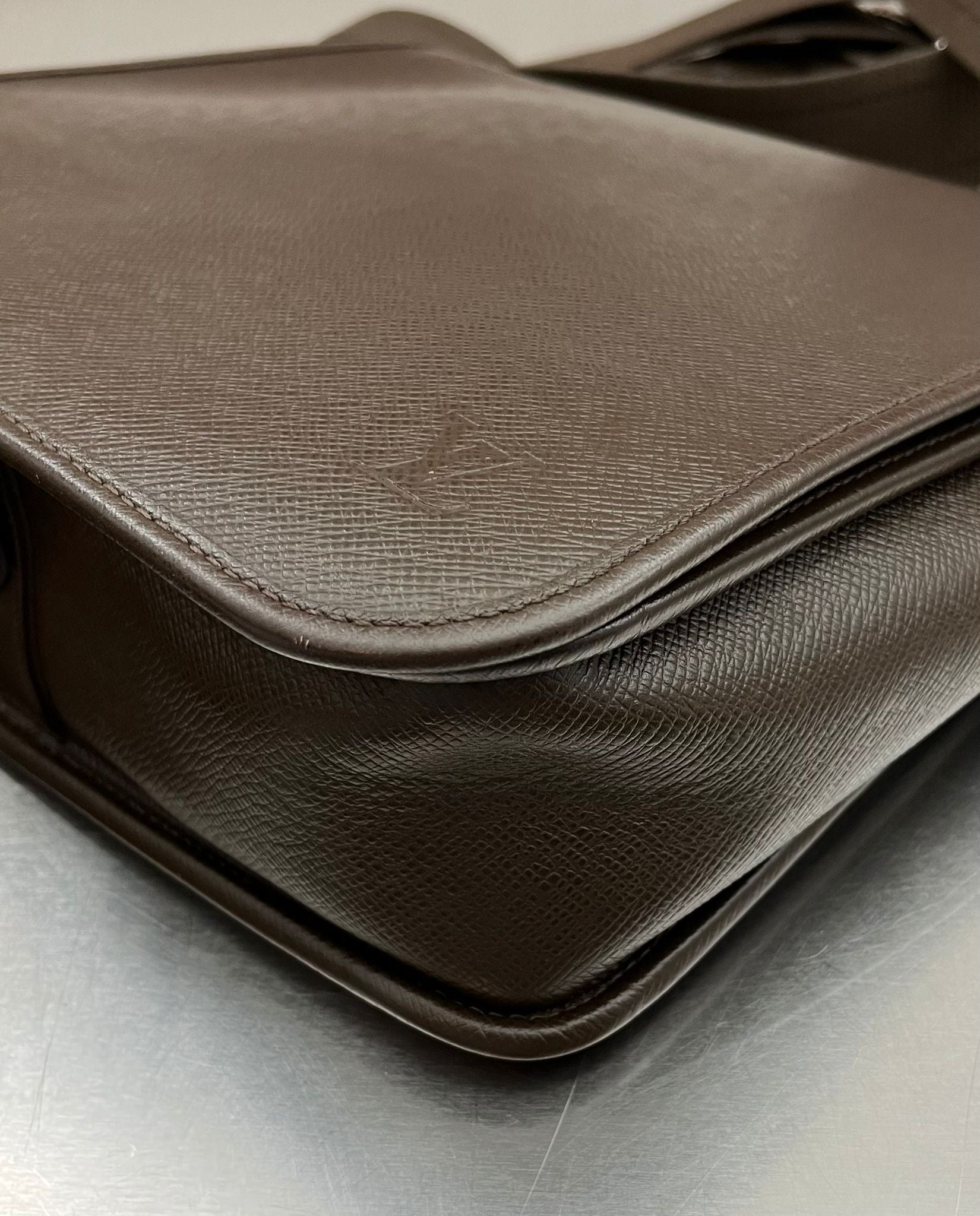 Louis Vuitton Andrei Taiga Messenger