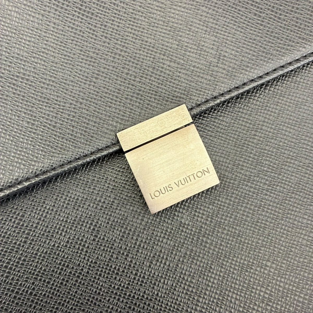 Louis Vuitton Angara Taiga