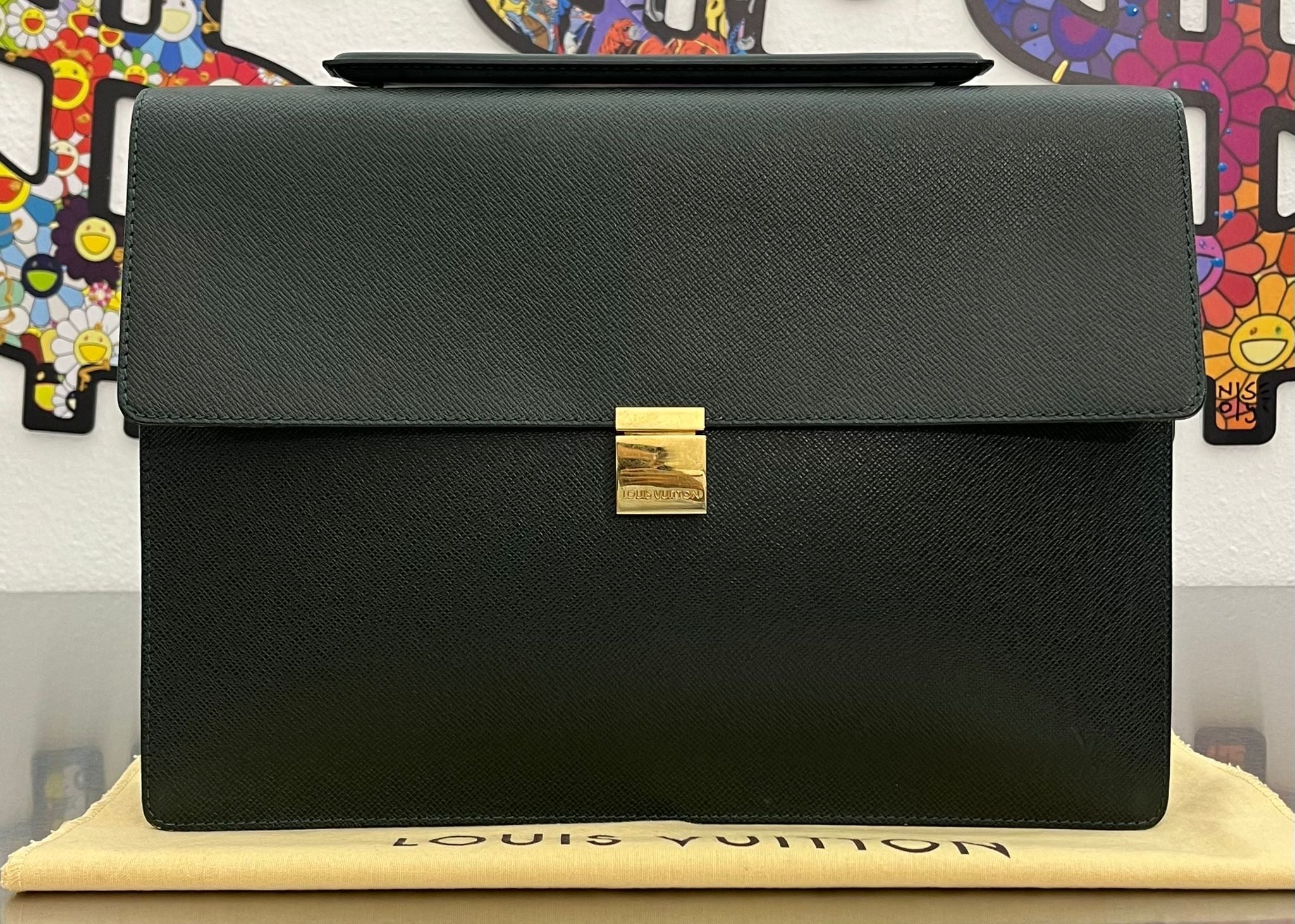 Louis Vuitton Angara Taiga