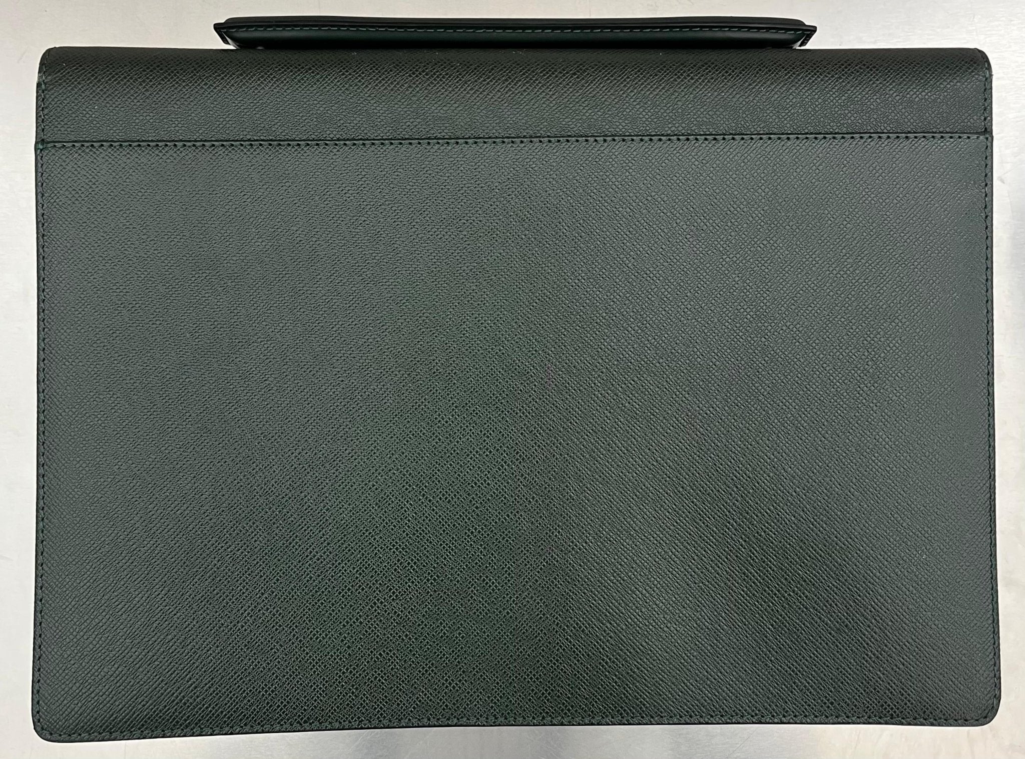 Louis Vuitton Angara Taiga