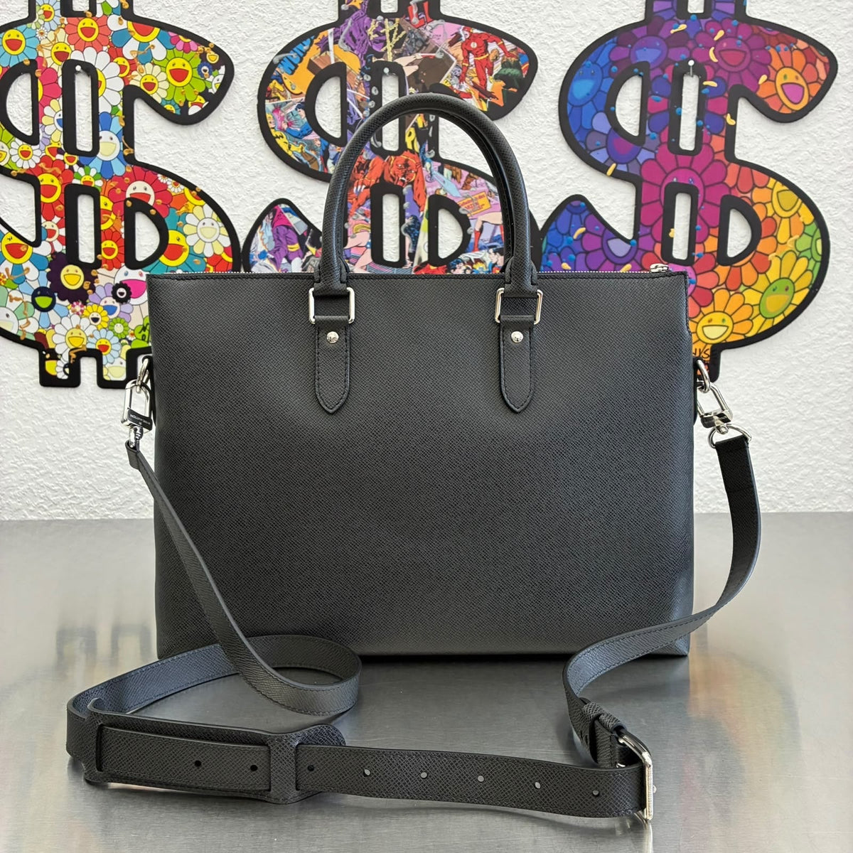 Louis Vuitton Anton Taiga