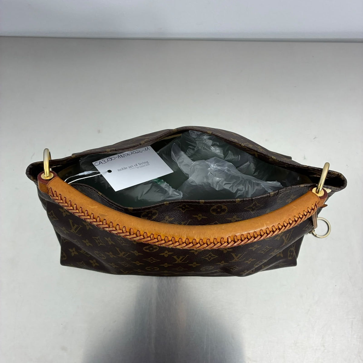 Louis Vuitton Artsy MM Monogram