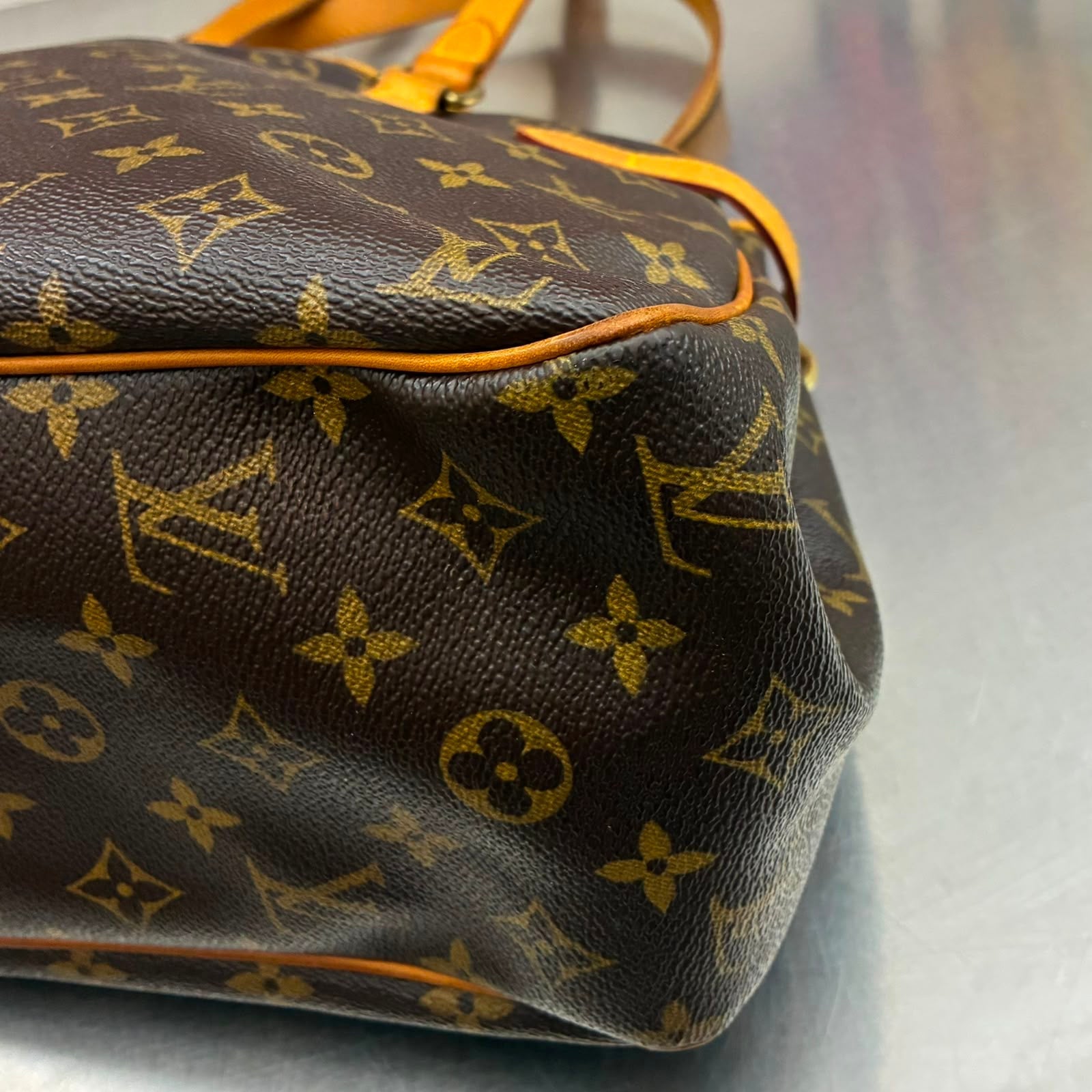 Louis Vuitton Batignolles Monogram