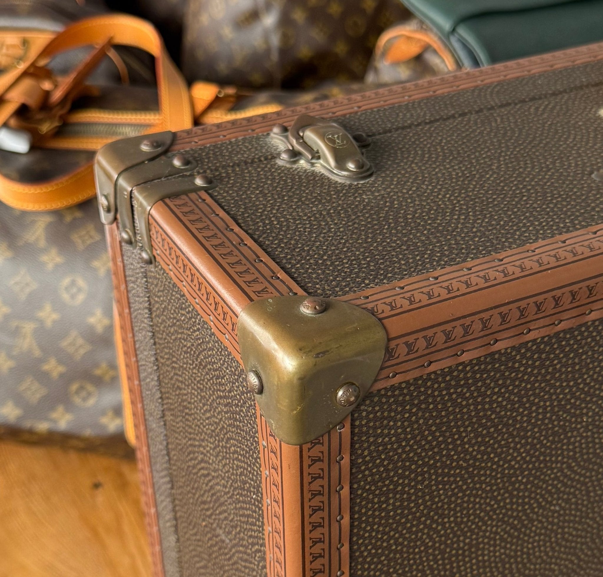 Louis Vuitton Bisten 60