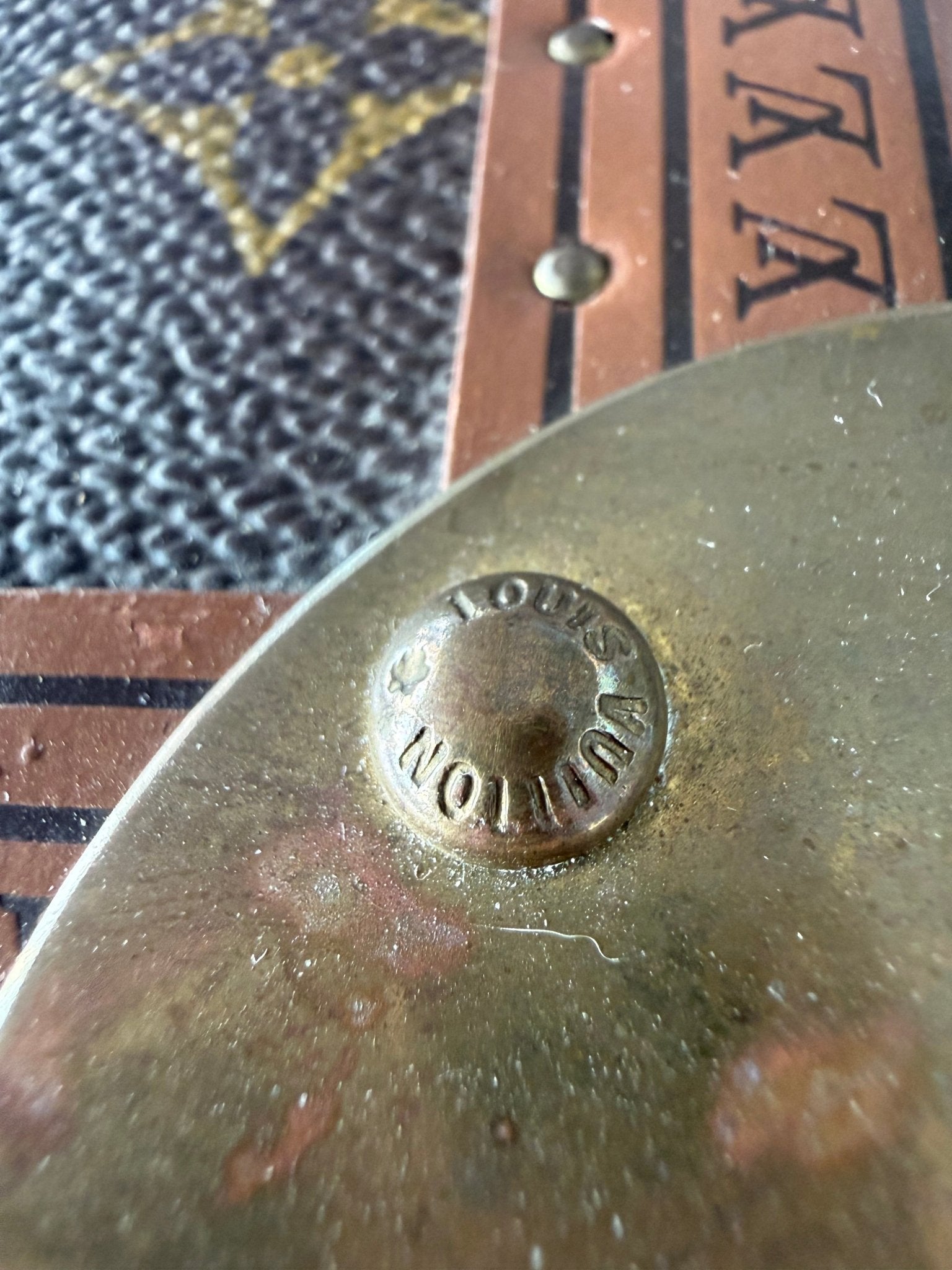 Louis Vuitton Bisten 70 Monogram
