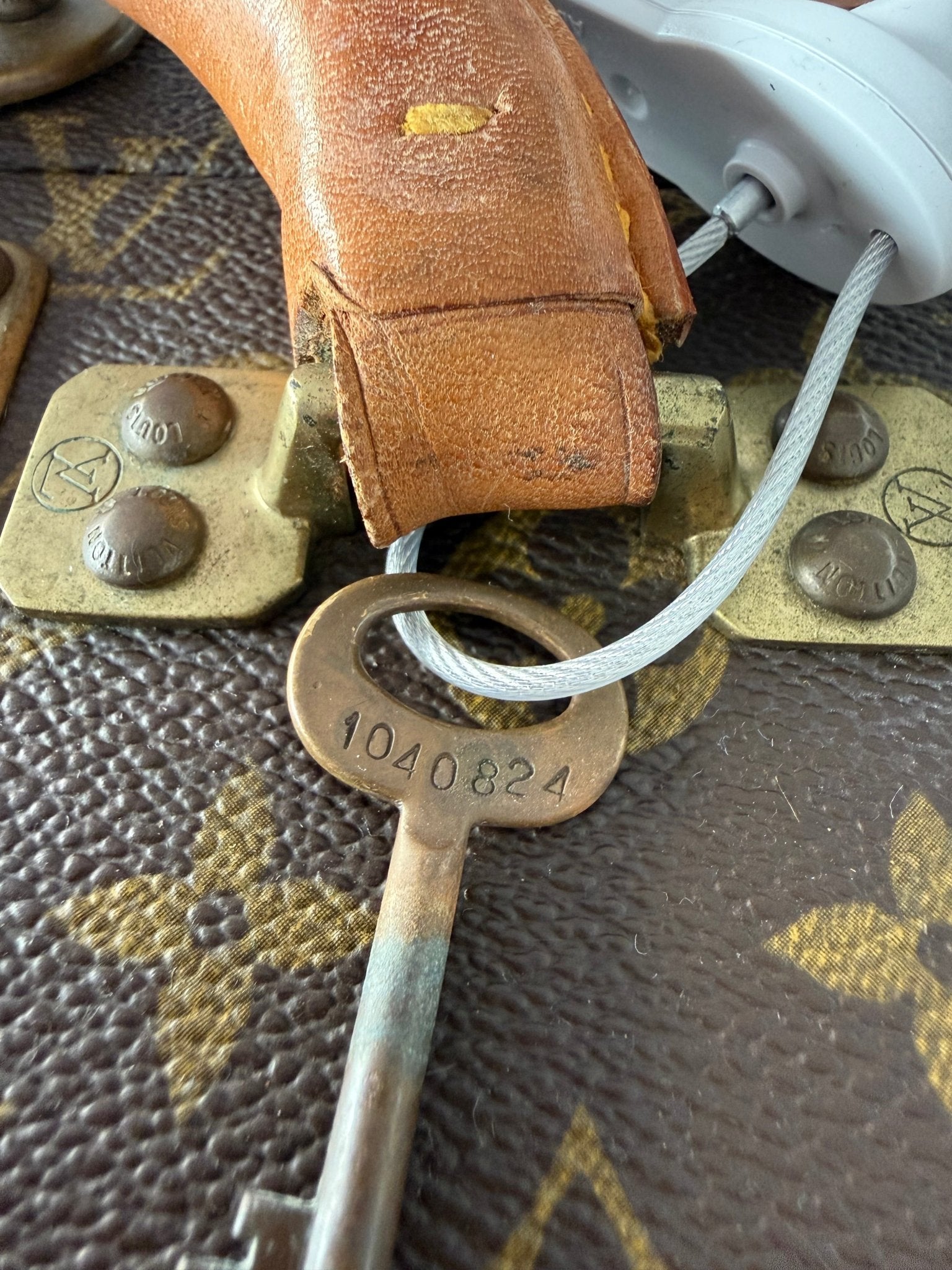 Louis Vuitton Bisten 80 Monogram