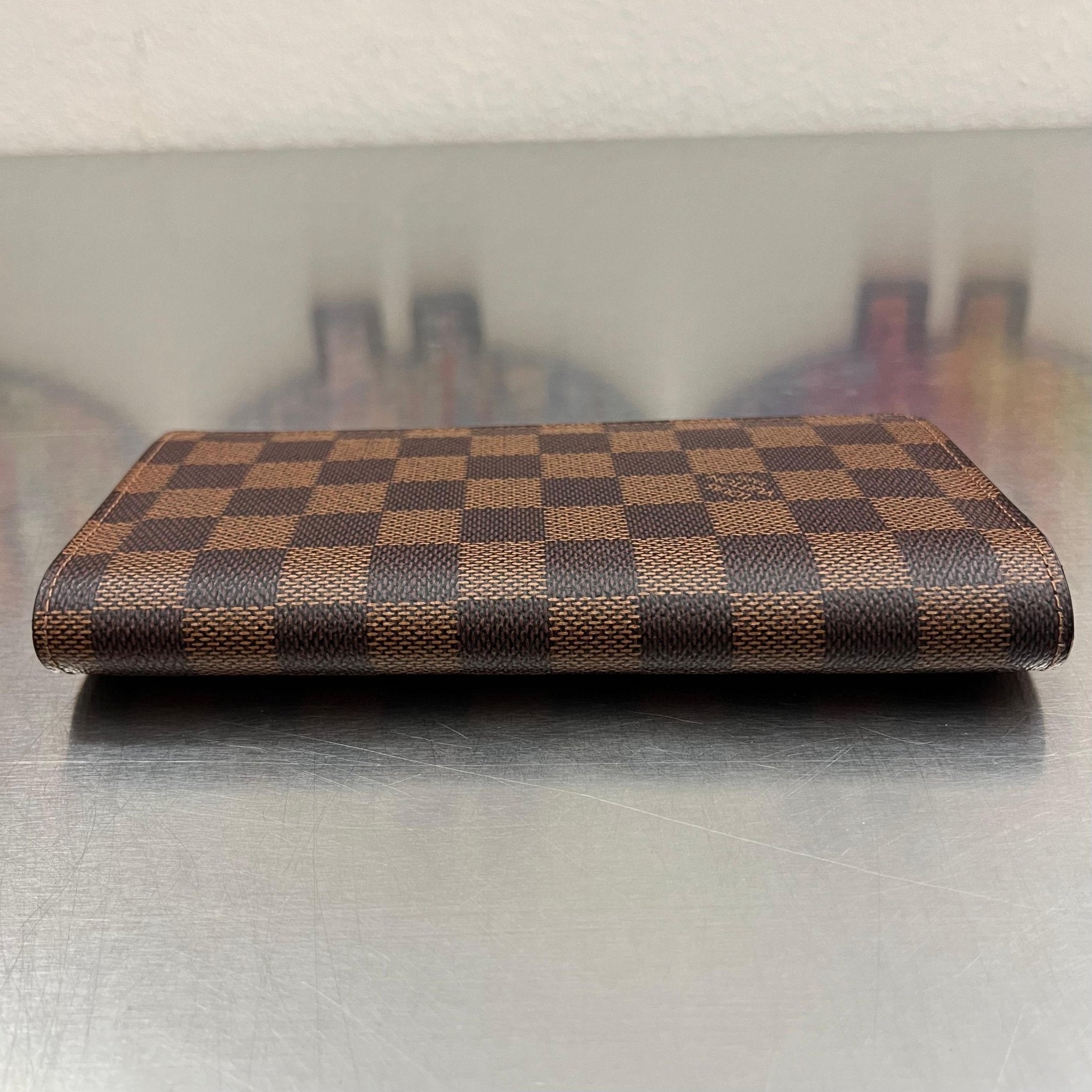 Louis Vuitton Brazza Damier