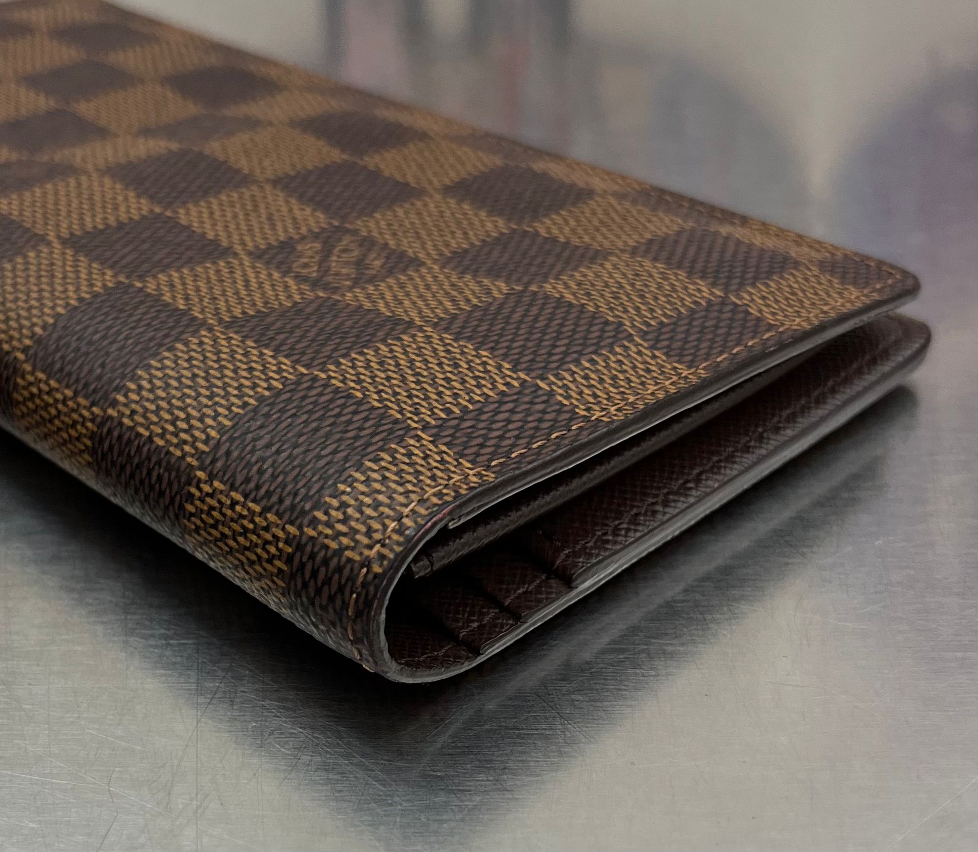 Louis Vuitton Brazza Damier