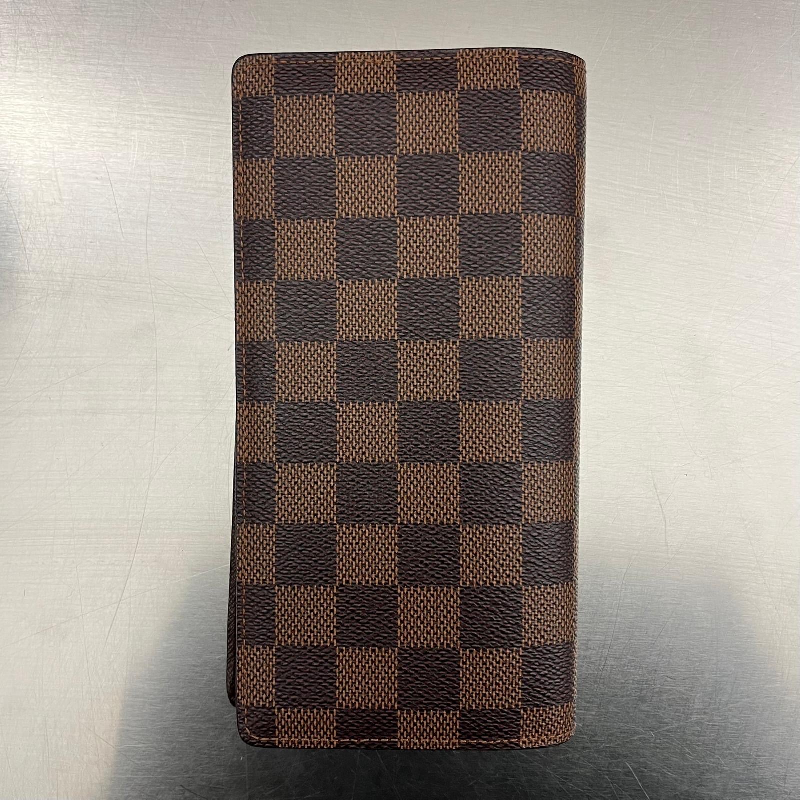 Louis Vuitton Brazza Damier
