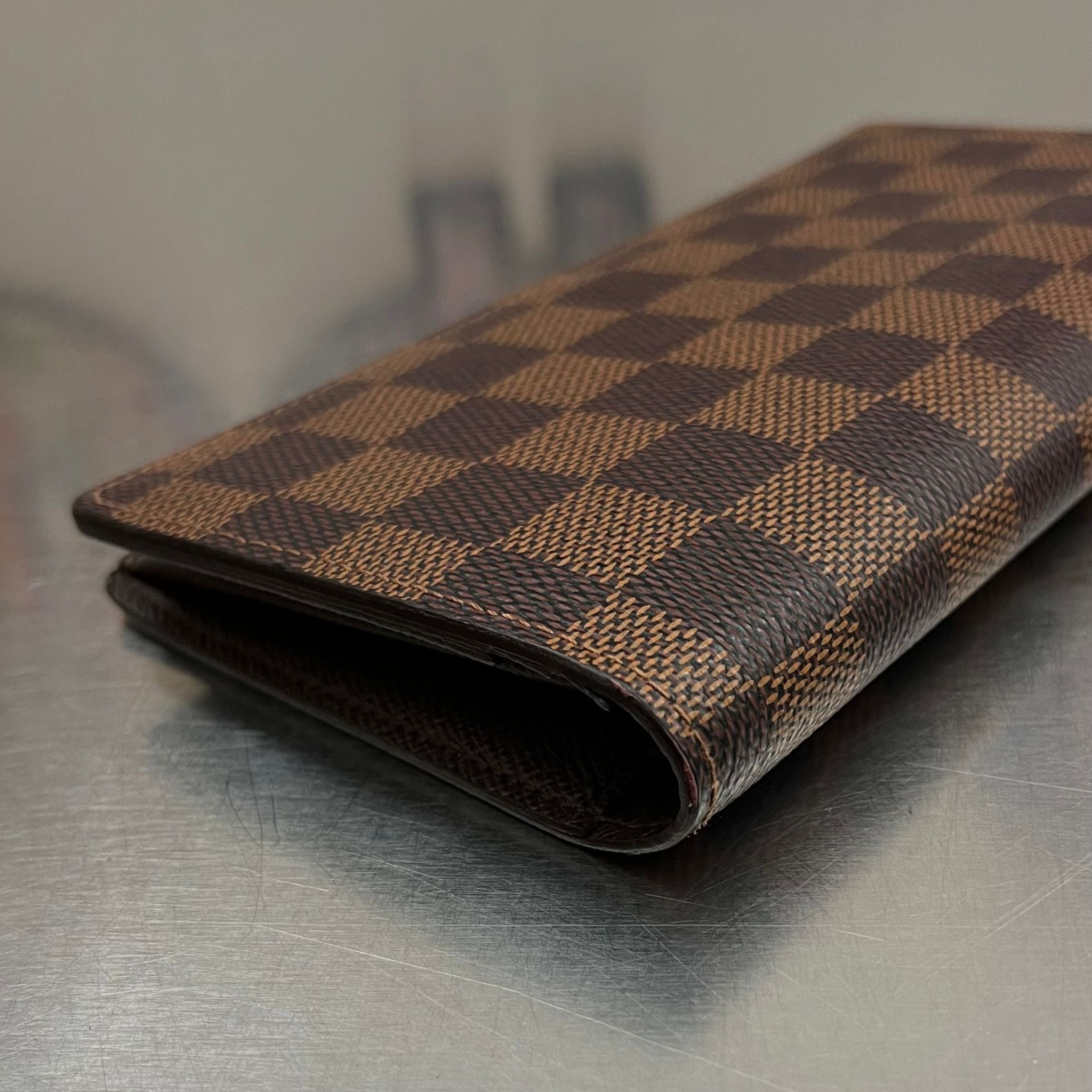 Louis Vuitton Brazza Damier