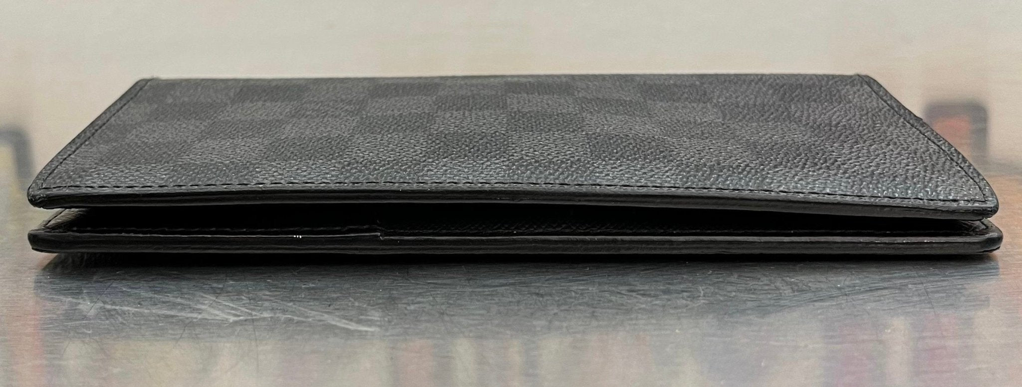 Louis Vuitton Brazza Damier Graphite