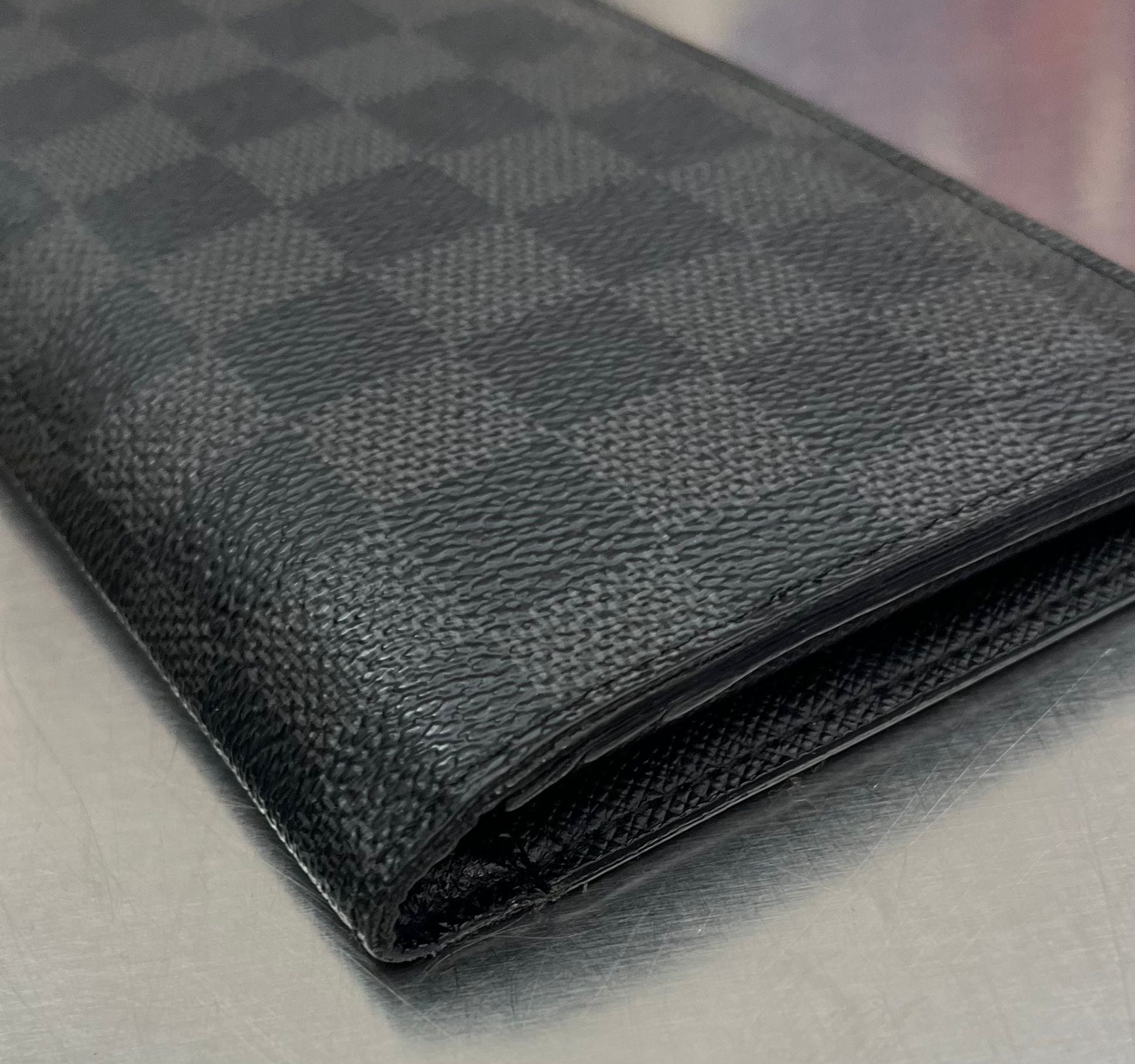 Louis Vuitton Brazza Damier Graphite