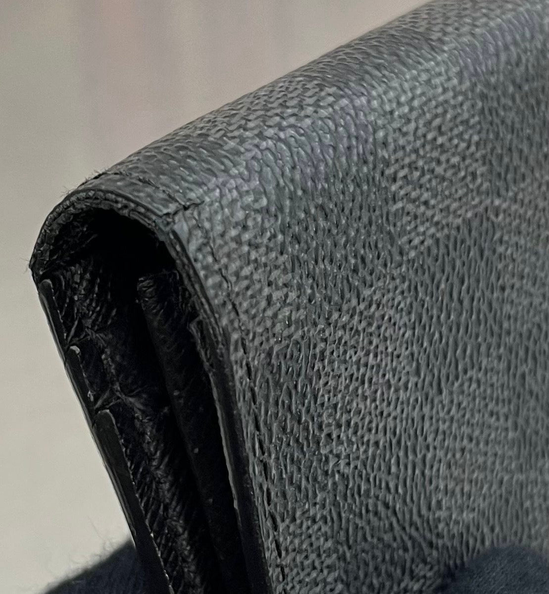 Louis Vuitton Brazza Damier Graphite