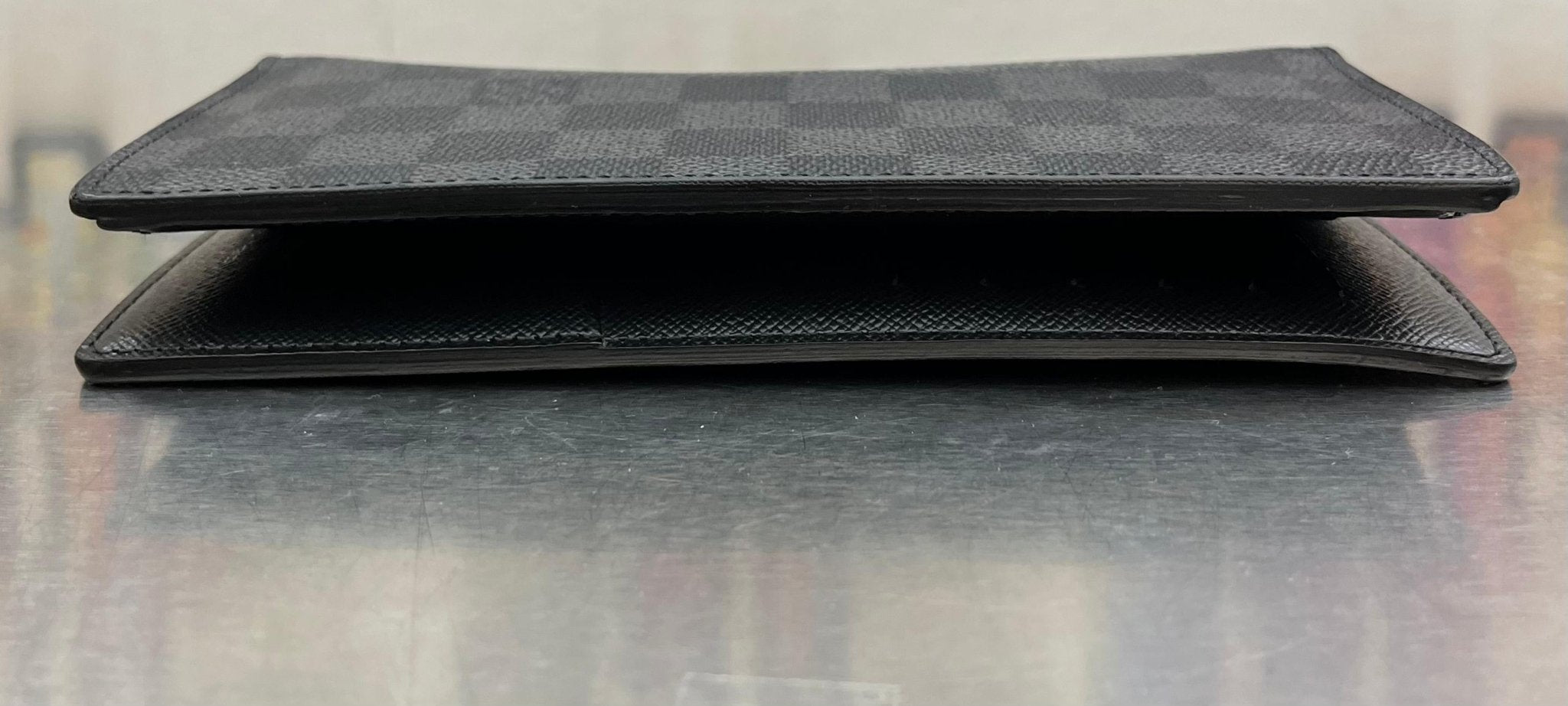 Louis Vuitton Brazza Damier Graphite
