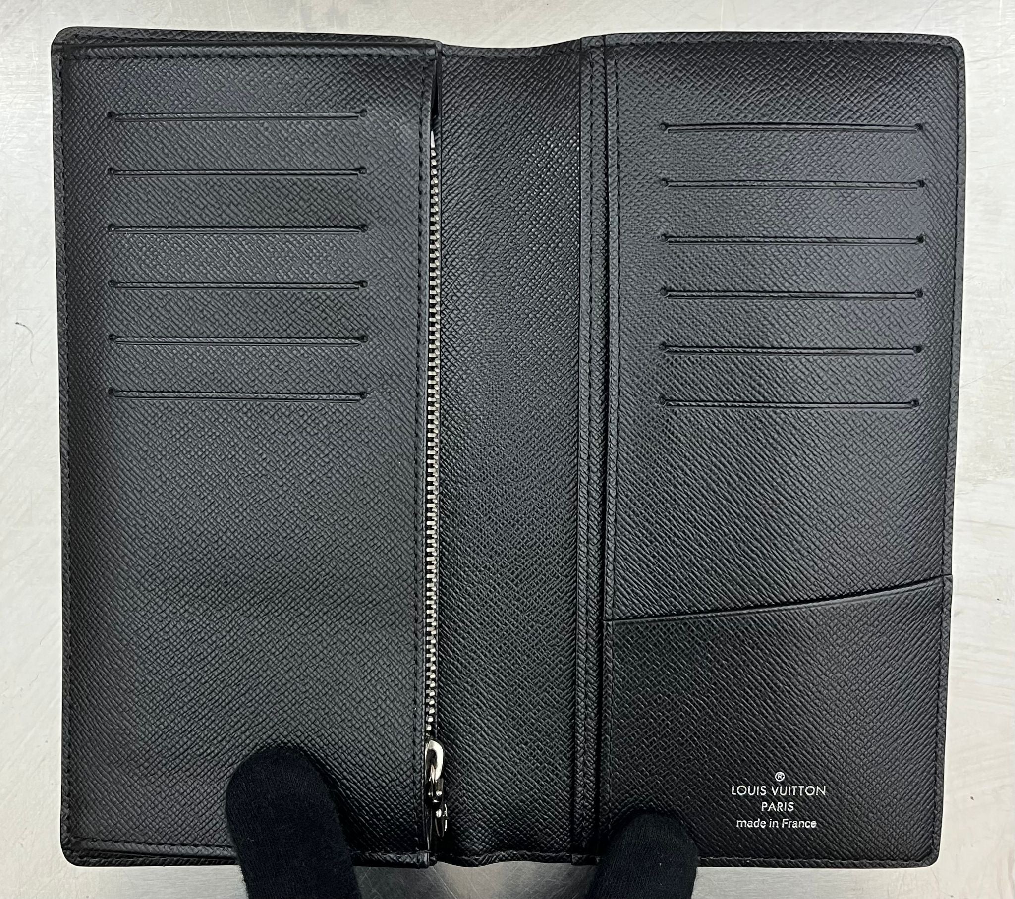 Louis Vuitton Brazza Damier Graphite