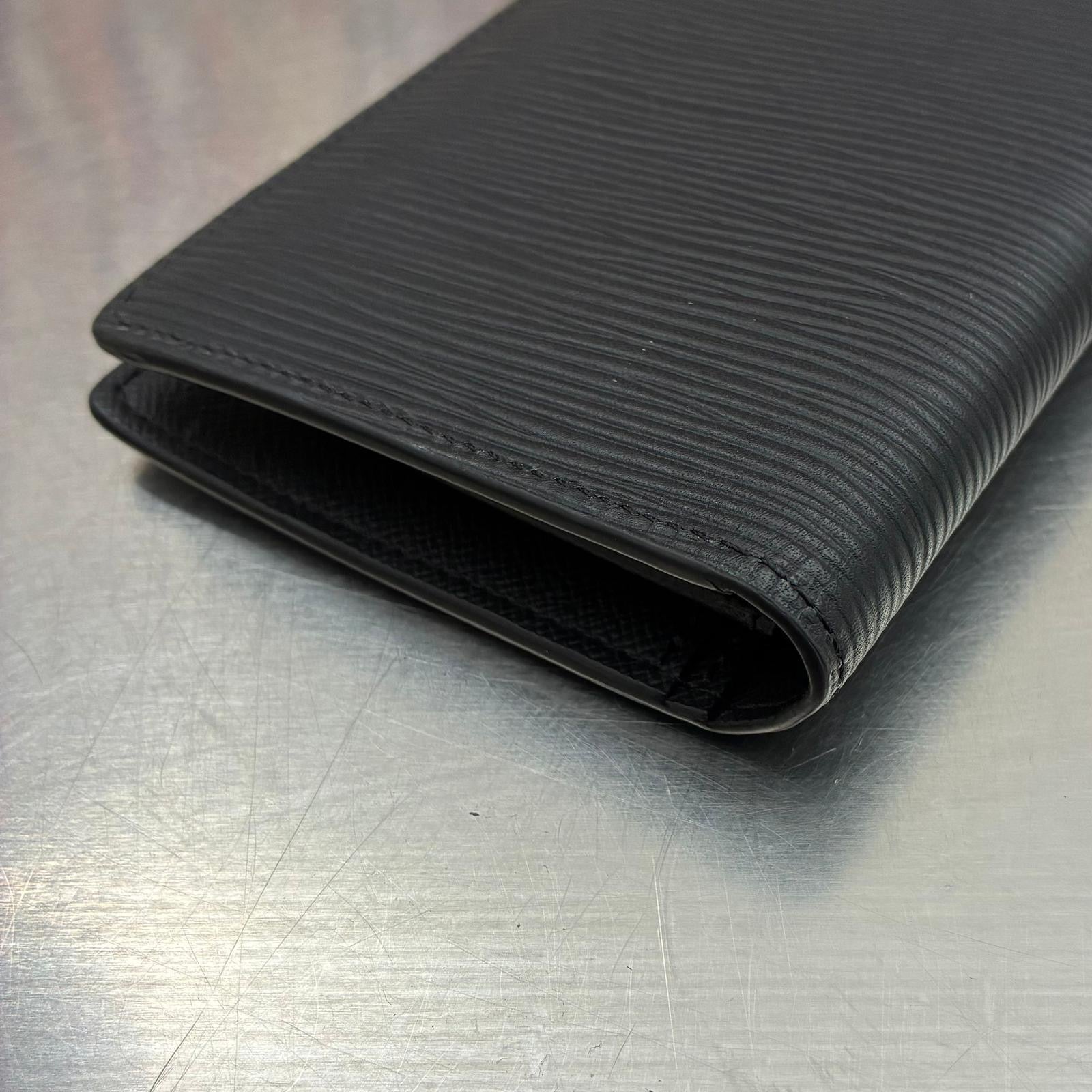 Louis Vuitton Brazza Epi mit Münzfach