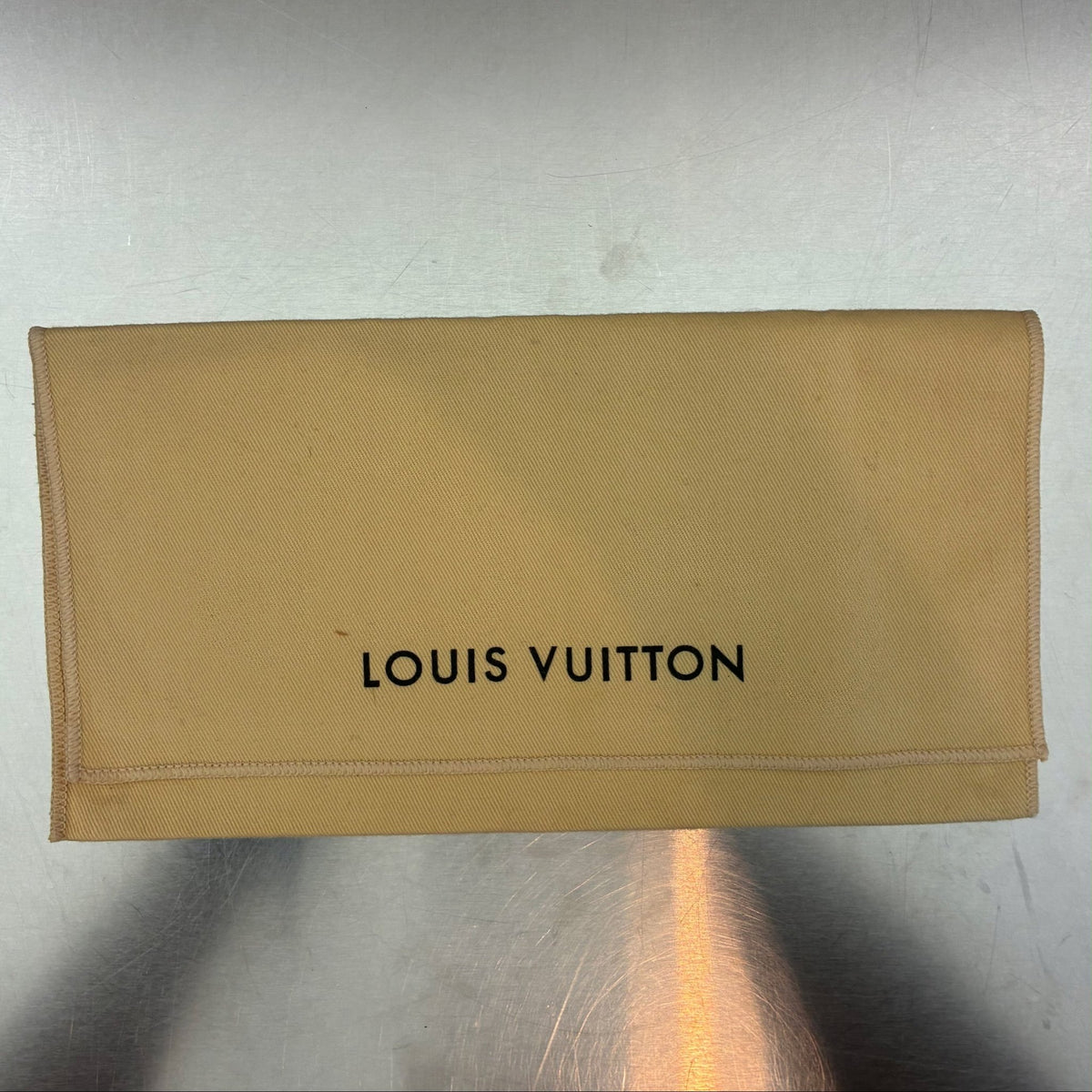 Louis Vuitton Brazza mit Münzfach Taiga