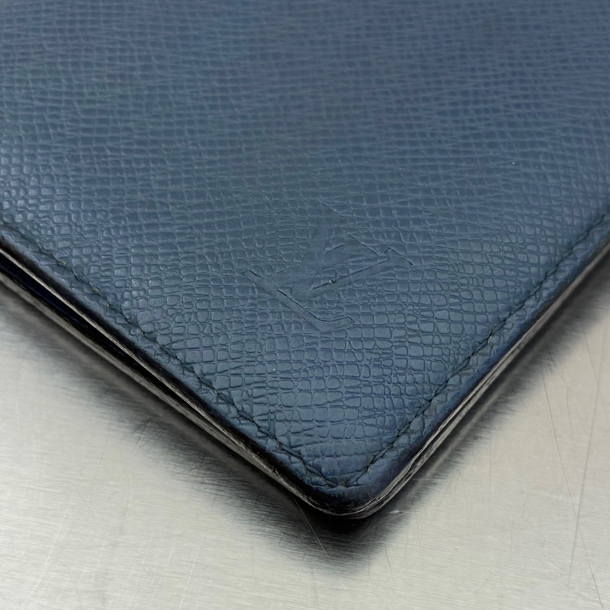 Louis Vuitton Brazza mit Münzfach Taiga