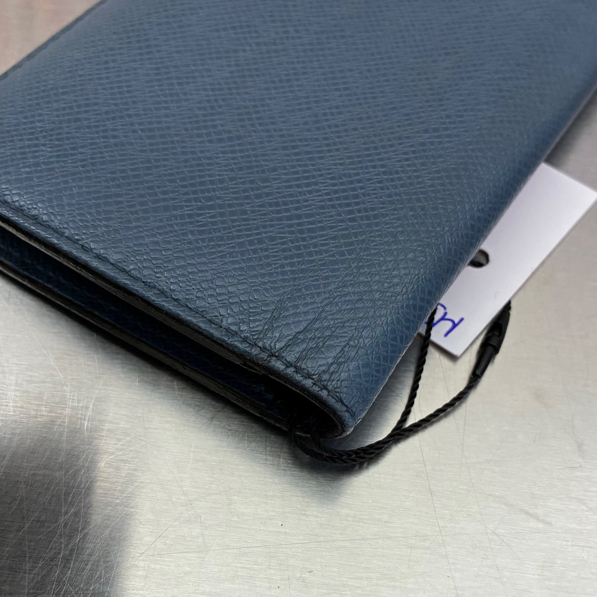 Louis Vuitton Brazza mit Münzfach Taiga
