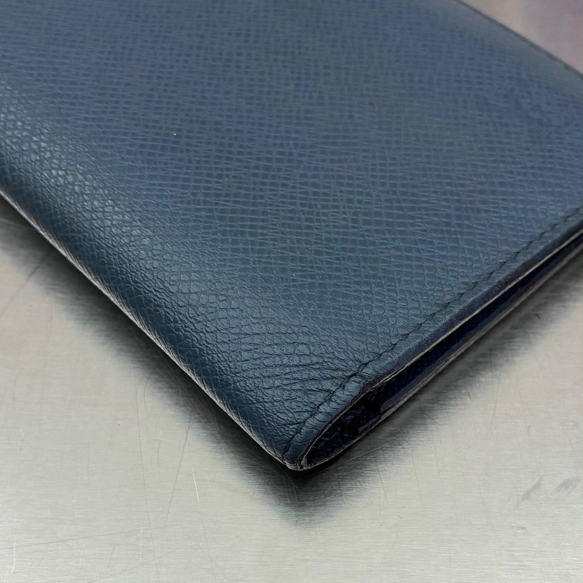 Louis Vuitton Brazza mit Münzfach Taiga