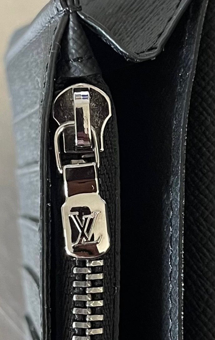 Louis Vuitton Brazza Monogram Eclipse