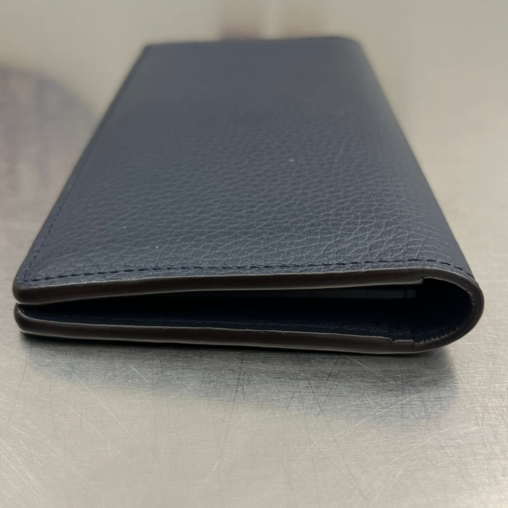 Louis Vuitton Brazza Taurillon