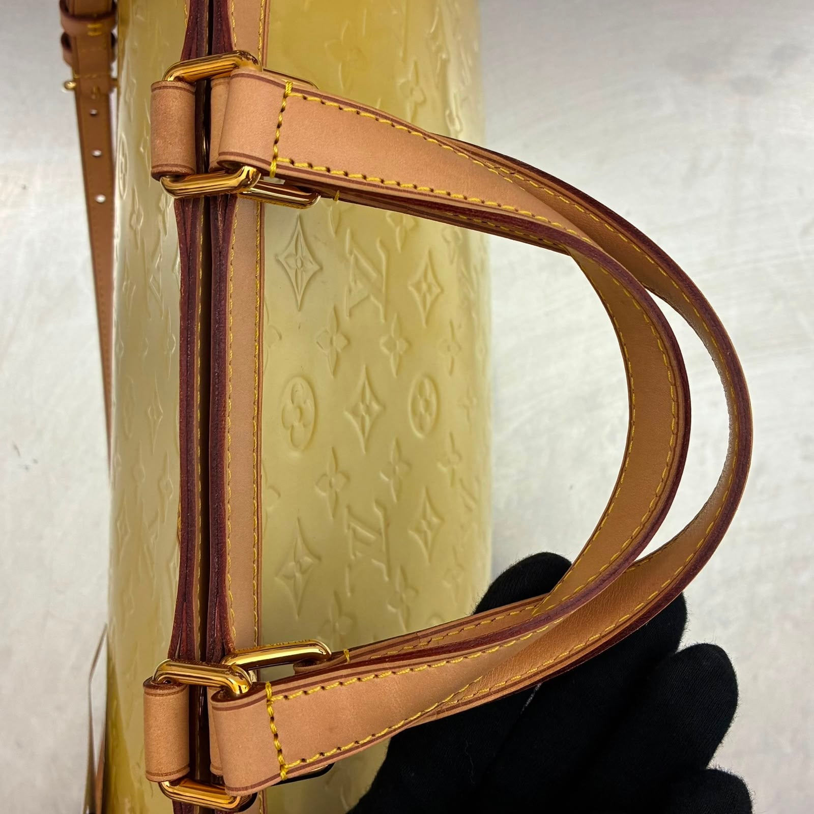 Louis Vuitton Brea GM Vernis