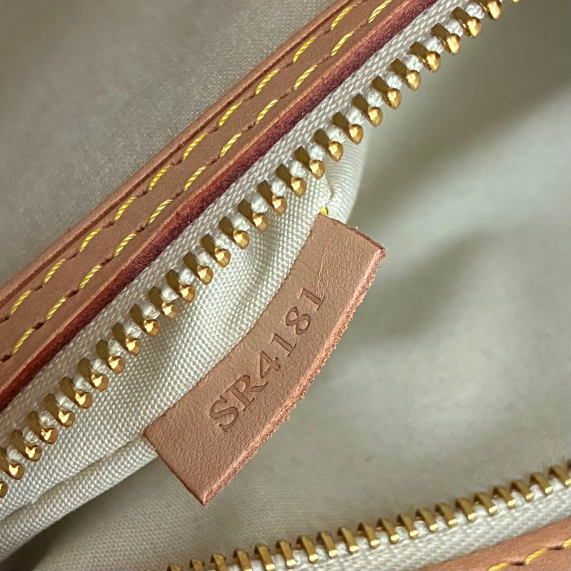Louis Vuitton Brea GM Vernis