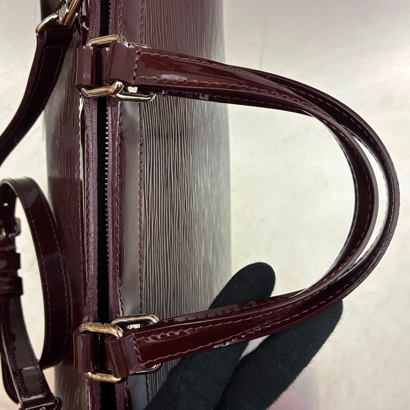 Louis Vuitton Brea MM Epi Electric