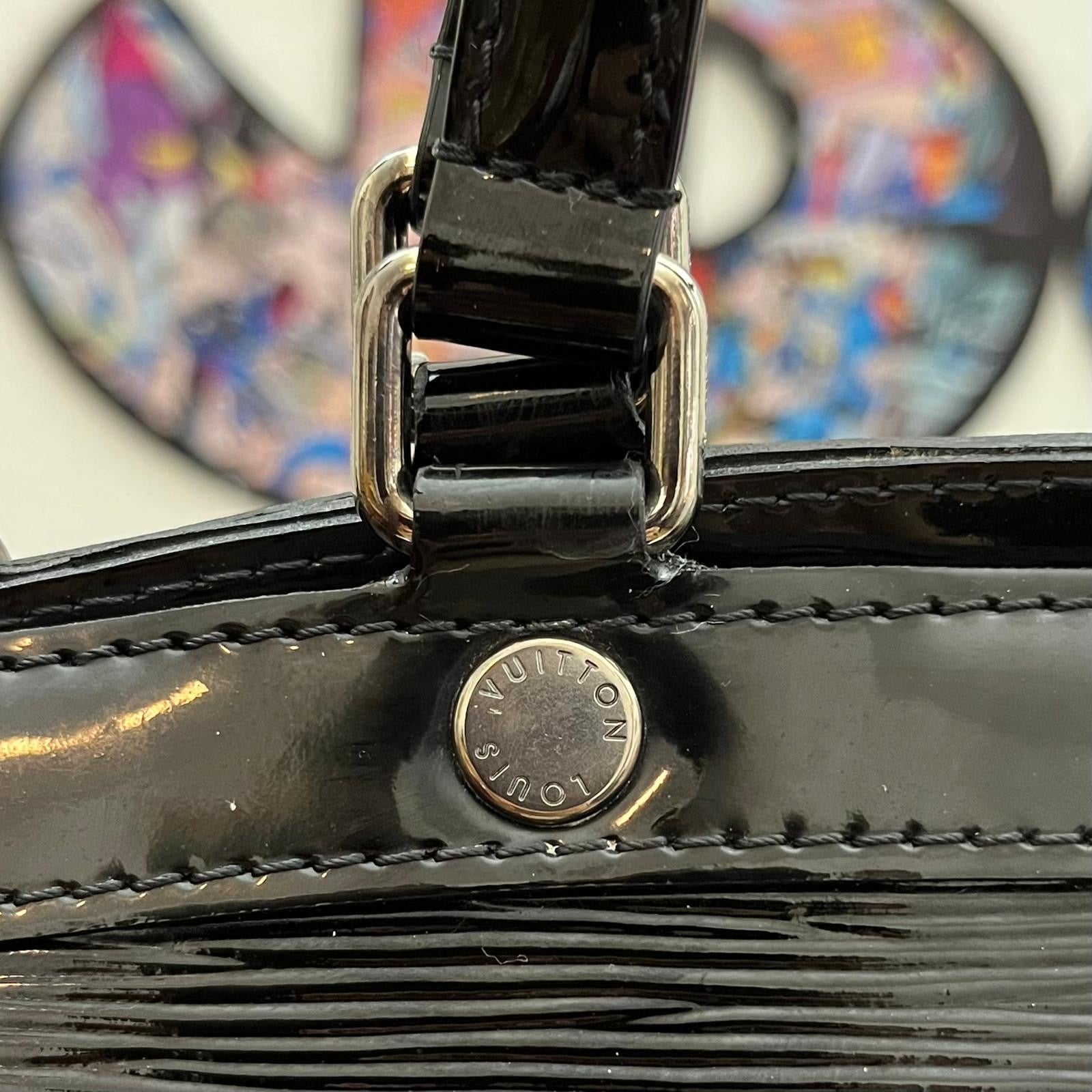Louis Vuitton Brea MM Epi Electric