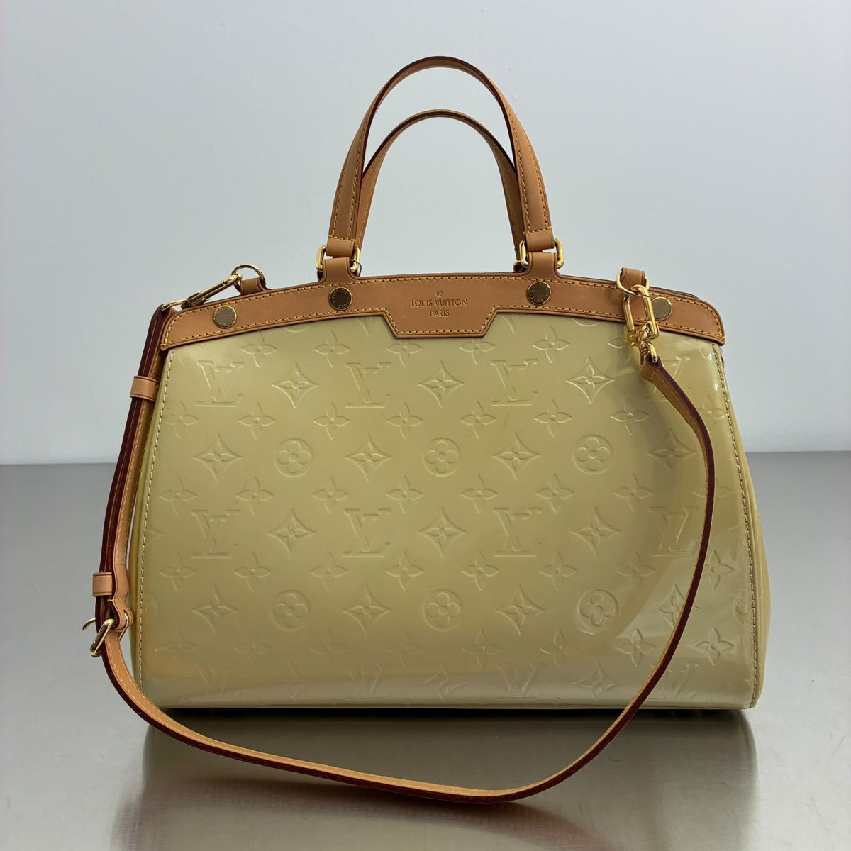 Louis Vuitton Brea MM Vernis