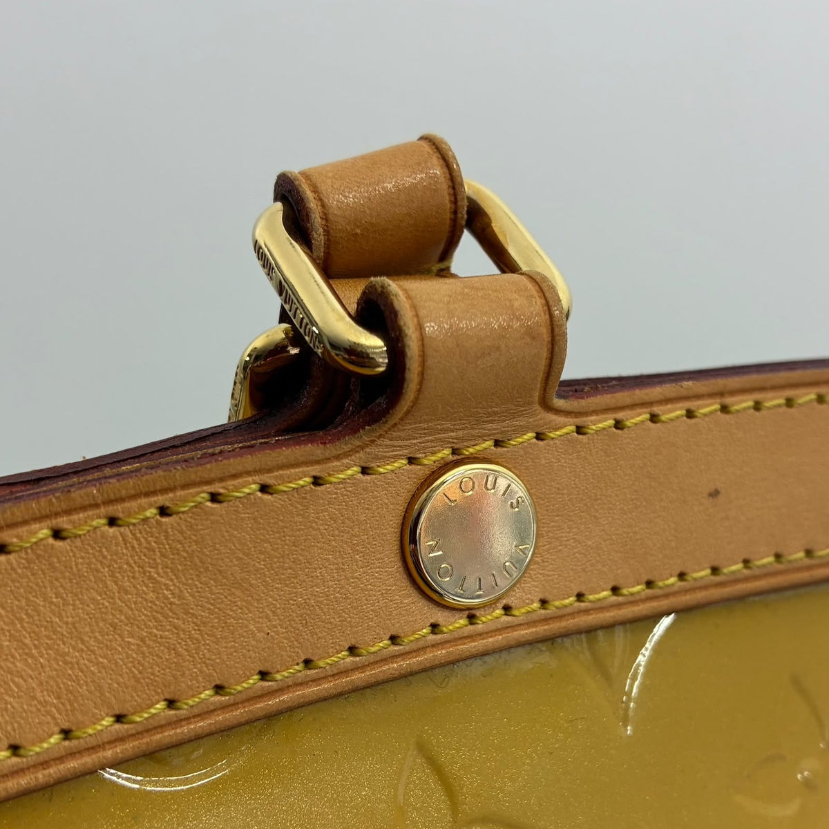 Louis Vuitton Brea MM Vernis