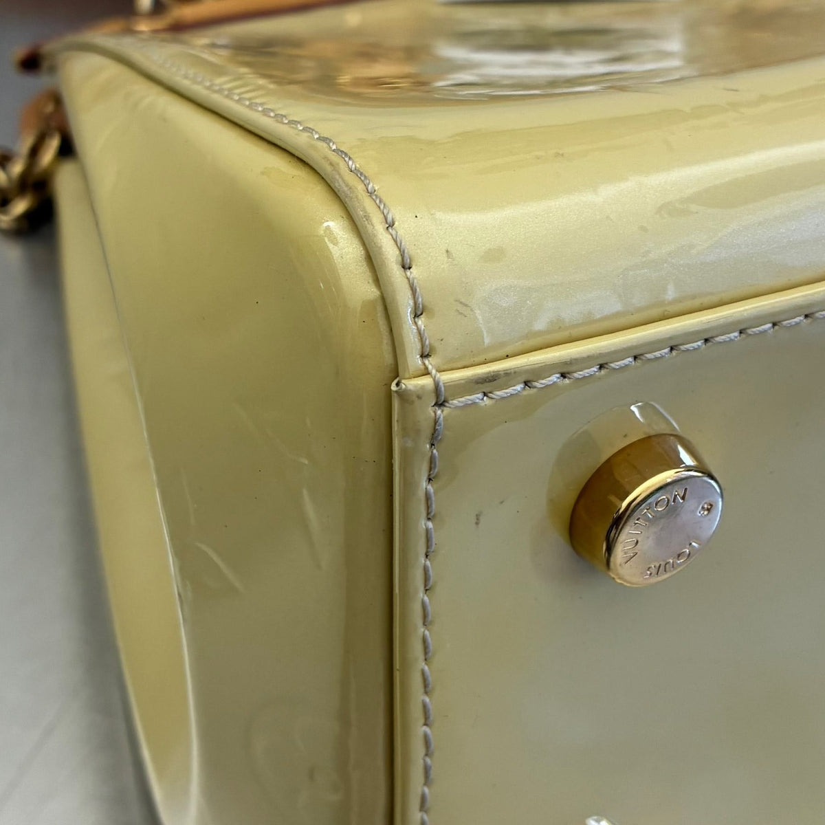 Louis Vuitton Brea MM Vernis