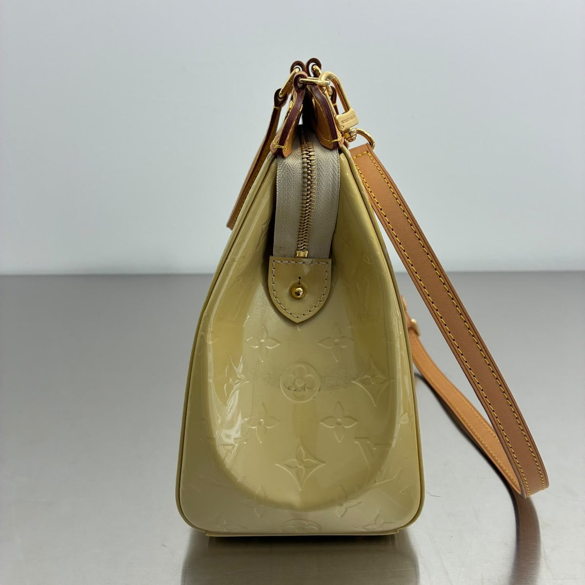 Louis Vuitton Brea MM Vernis