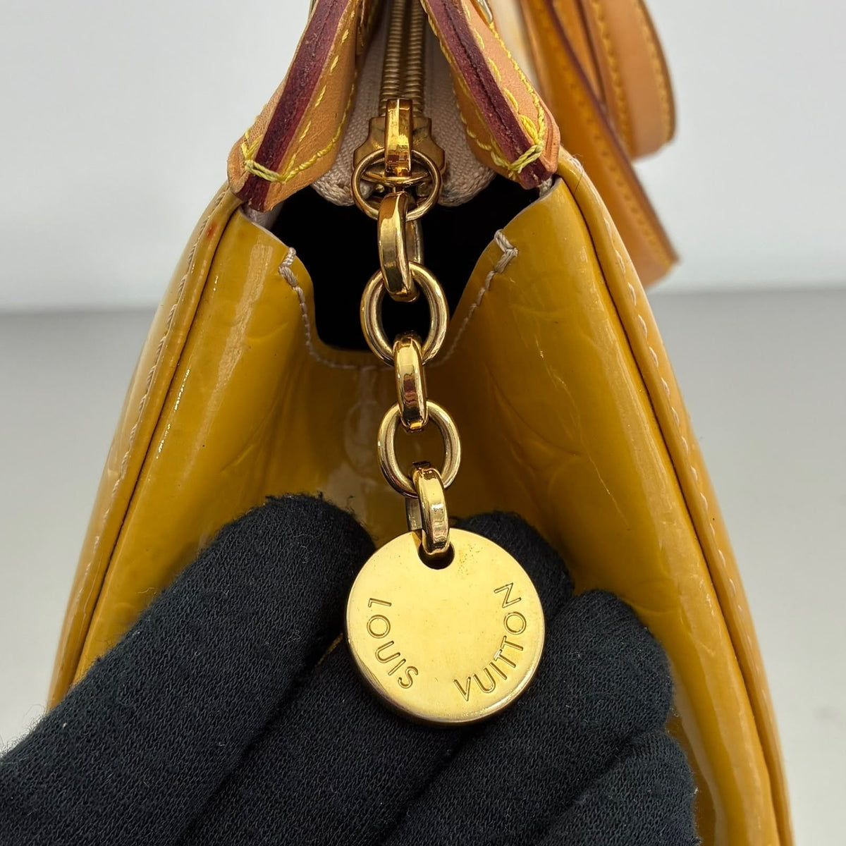 Louis Vuitton Brea MM Vernis