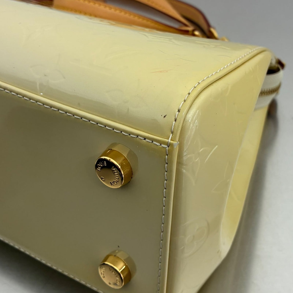 Louis Vuitton Brea MM Vernis