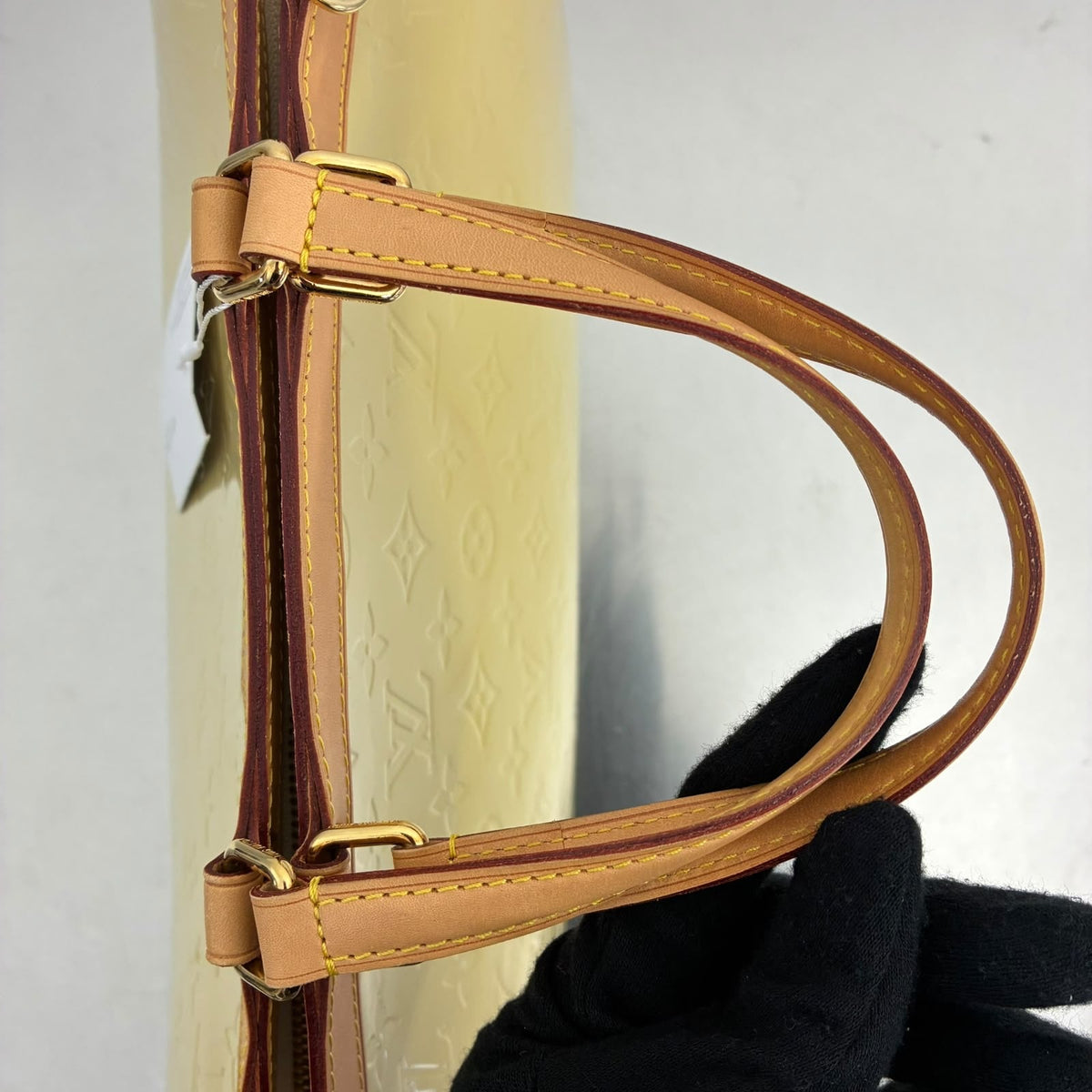 Louis Vuitton Brea MM Vernis