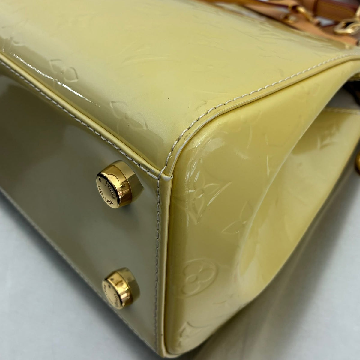 Louis Vuitton Brea MM Vernis