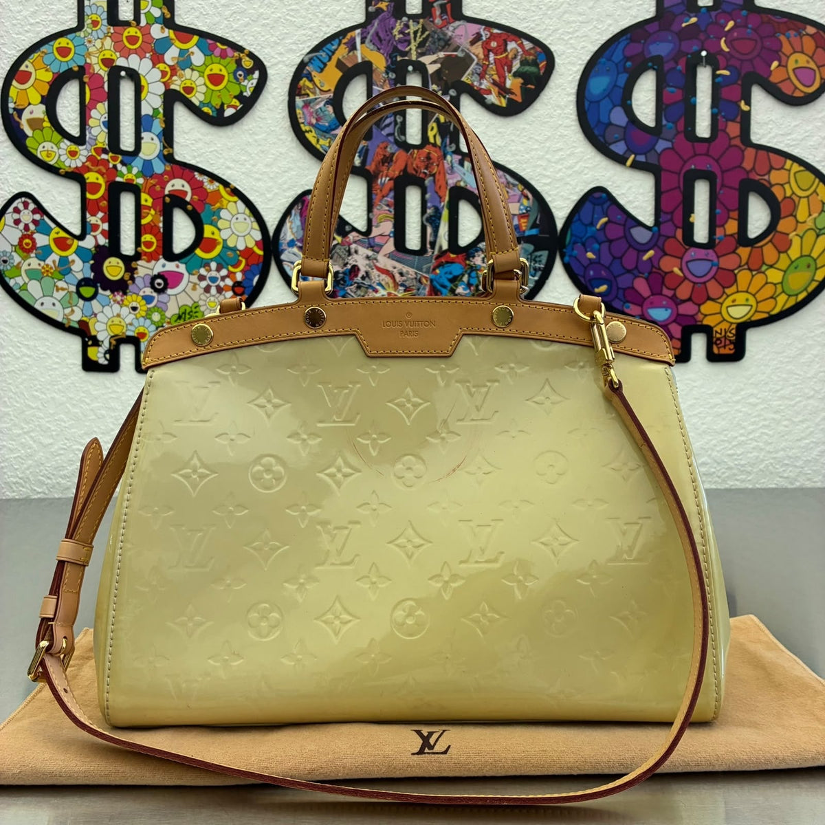Louis Vuitton Brea MM Vernis